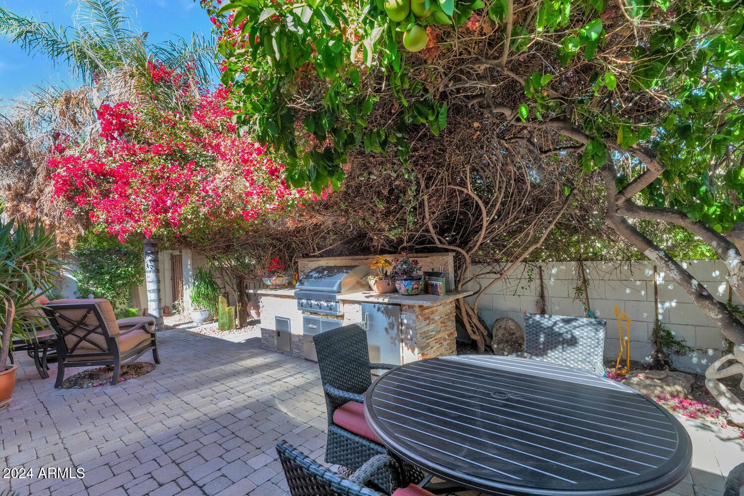 6938 E EXETER Boulevard