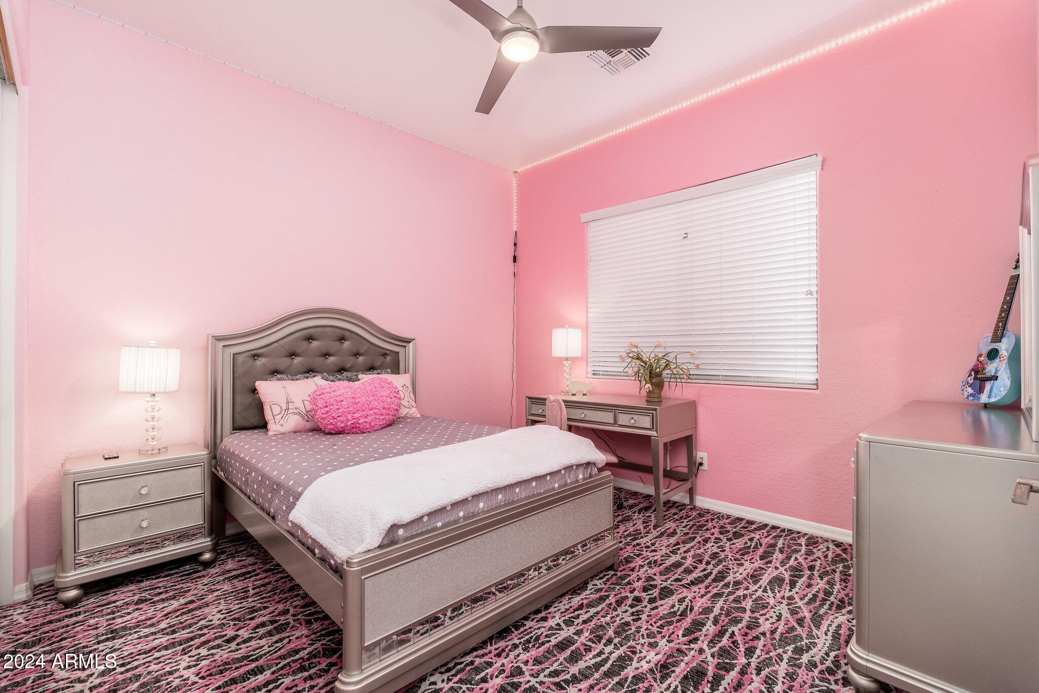 3935 E PARKSIDE Lane