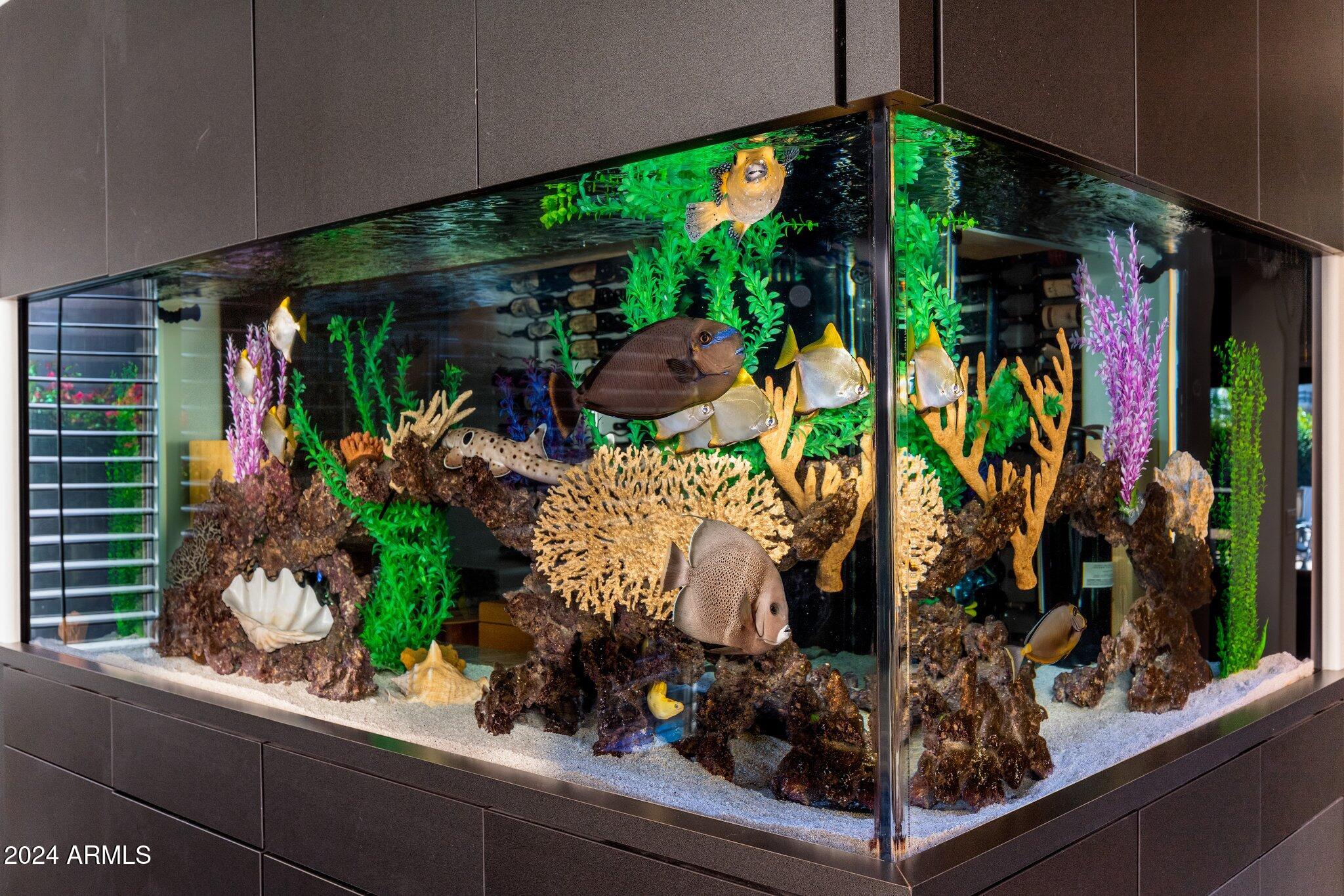 3935 E PARKSIDE Lane