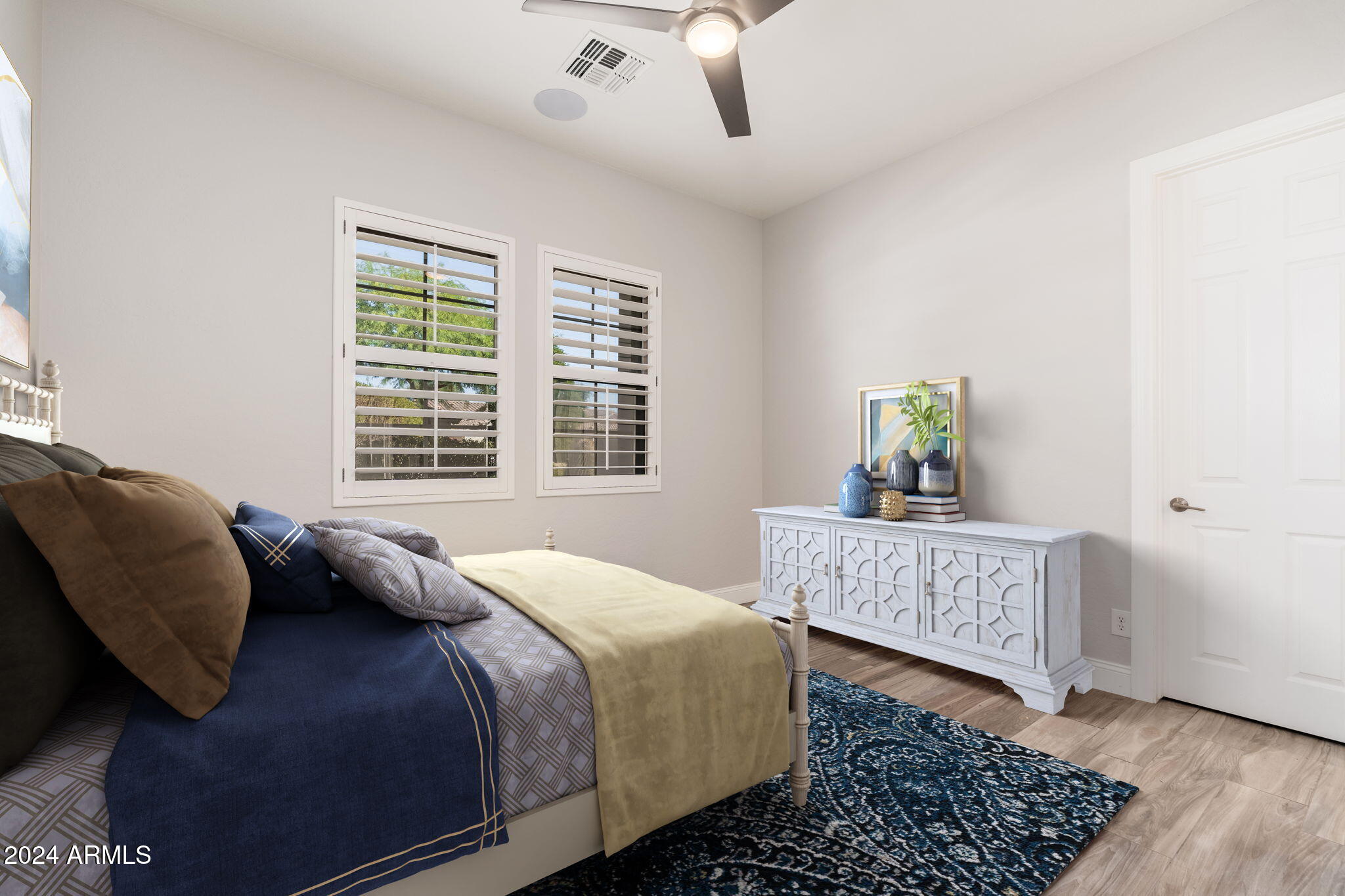 3935 E PARKSIDE Lane