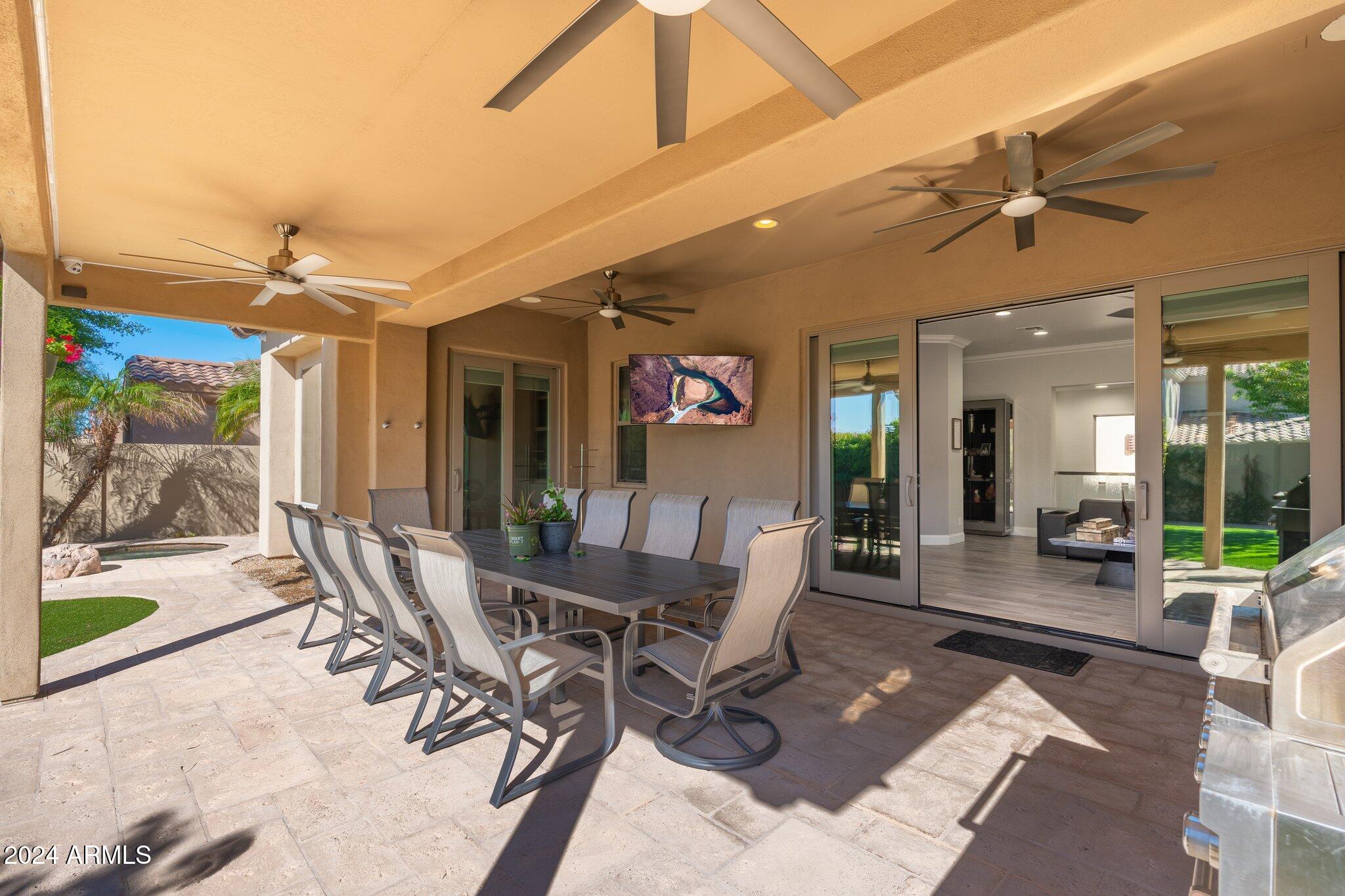 3935 E PARKSIDE Lane