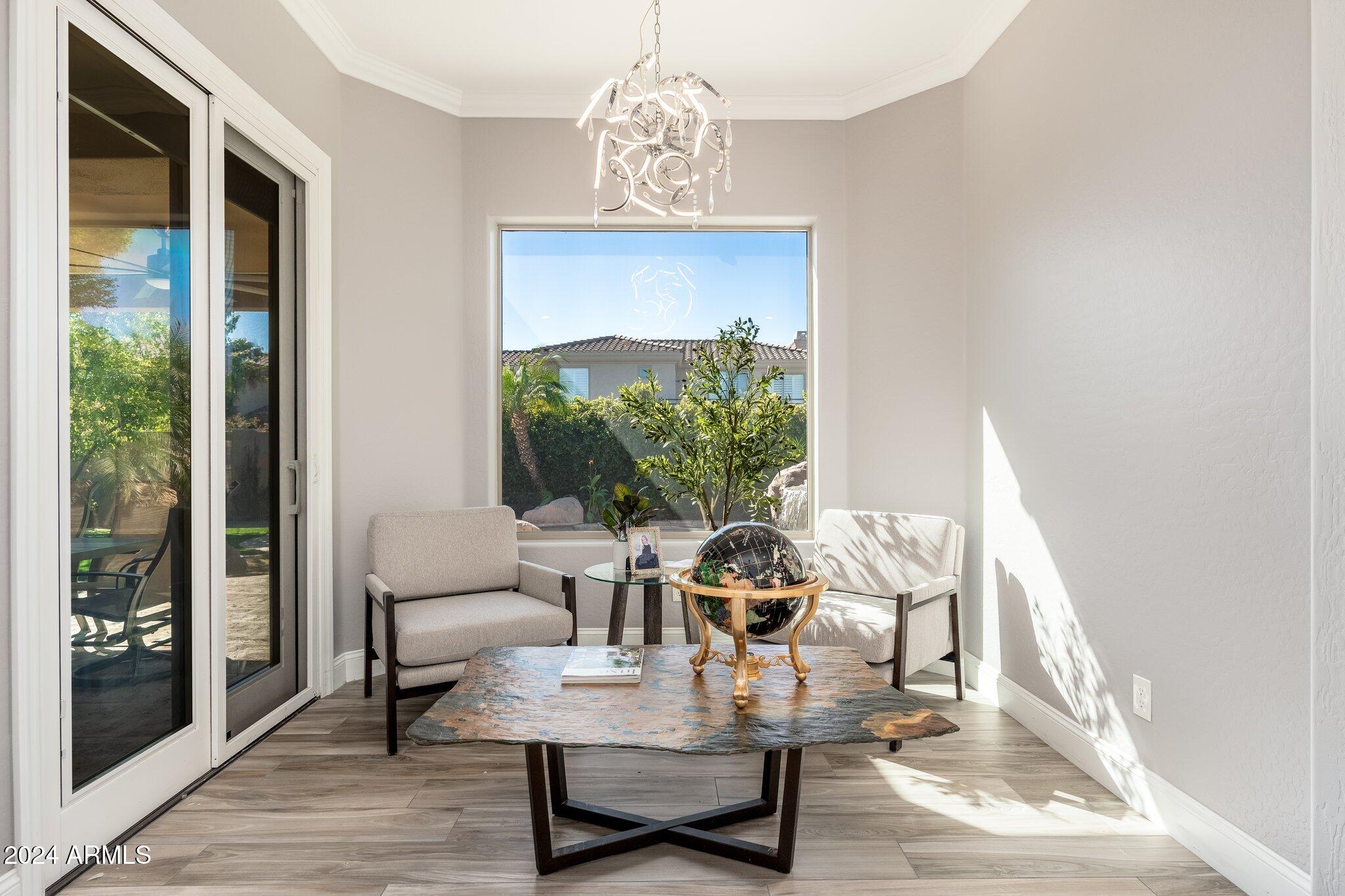 3935 E PARKSIDE Lane