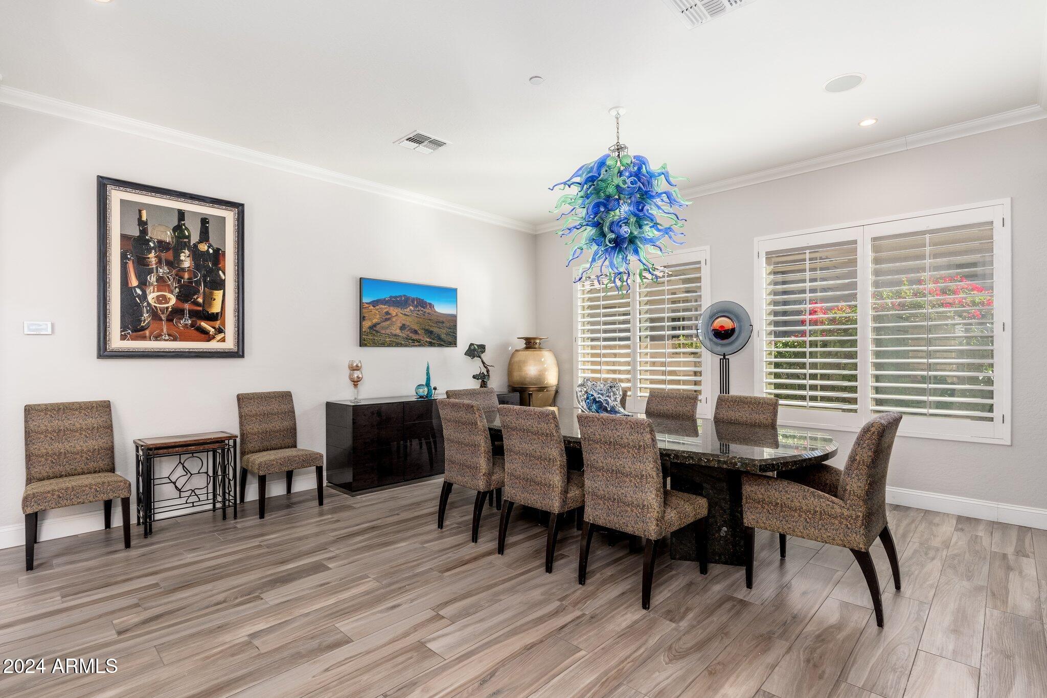 3935 E PARKSIDE Lane