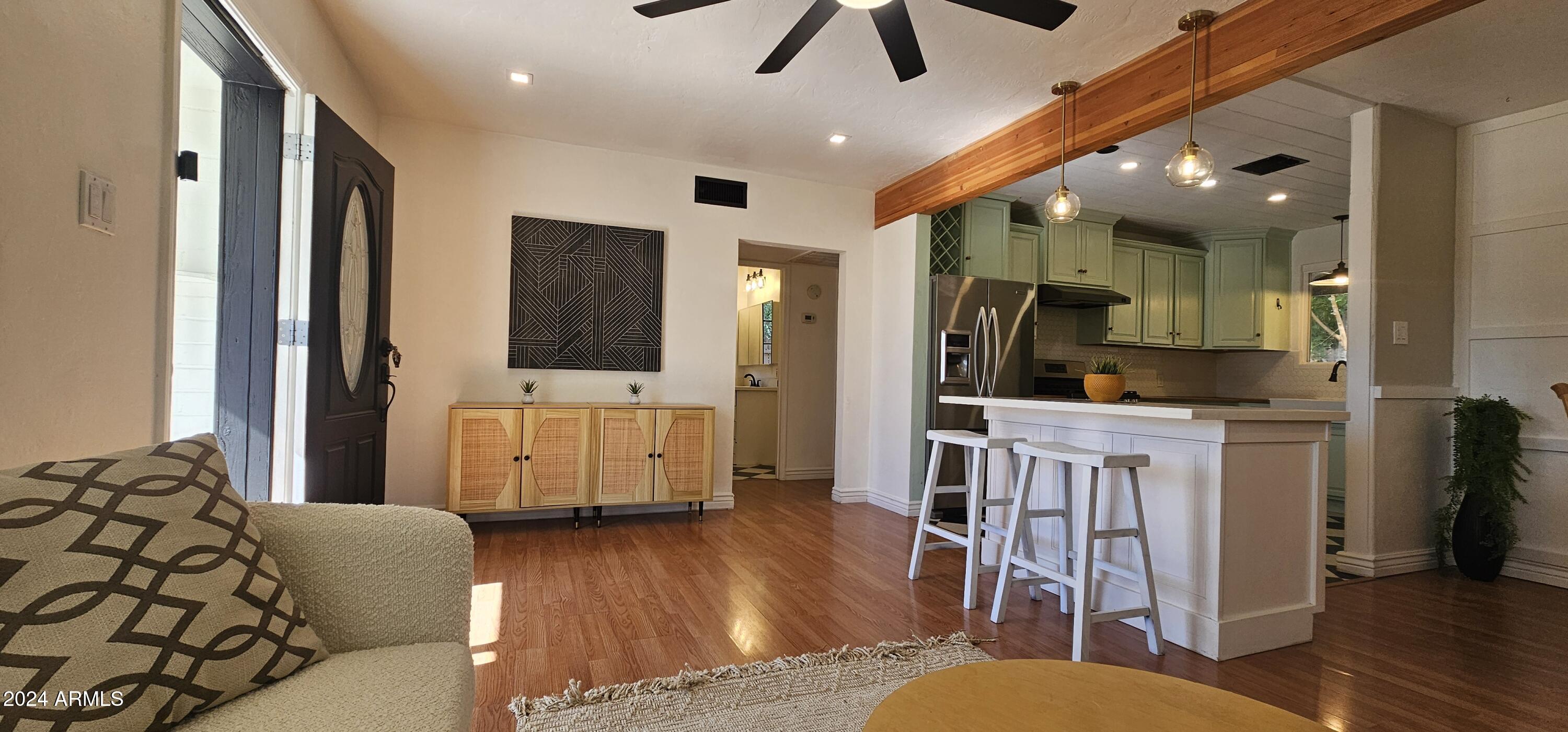 1320 E COOLIDGE Street