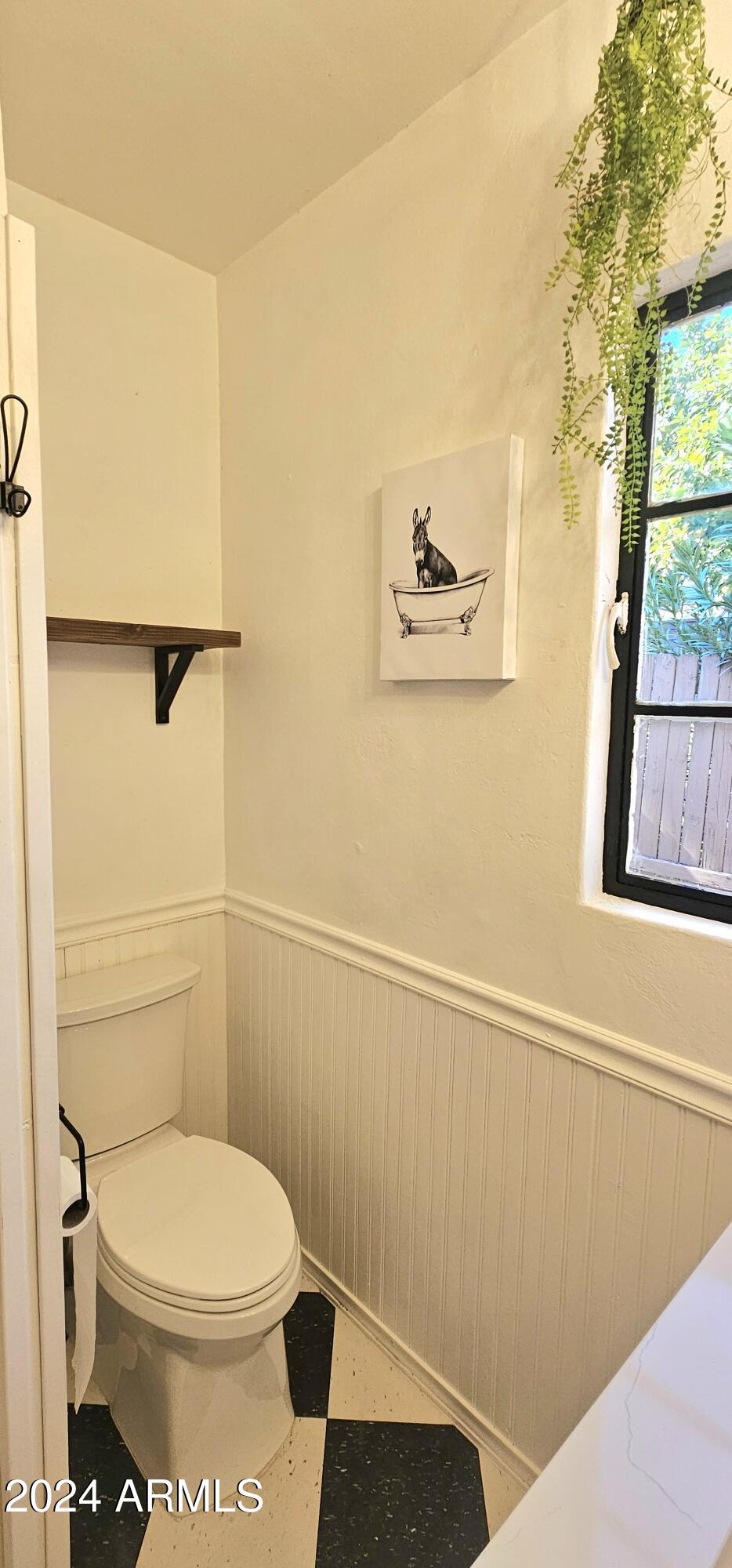 1320 E COOLIDGE Street