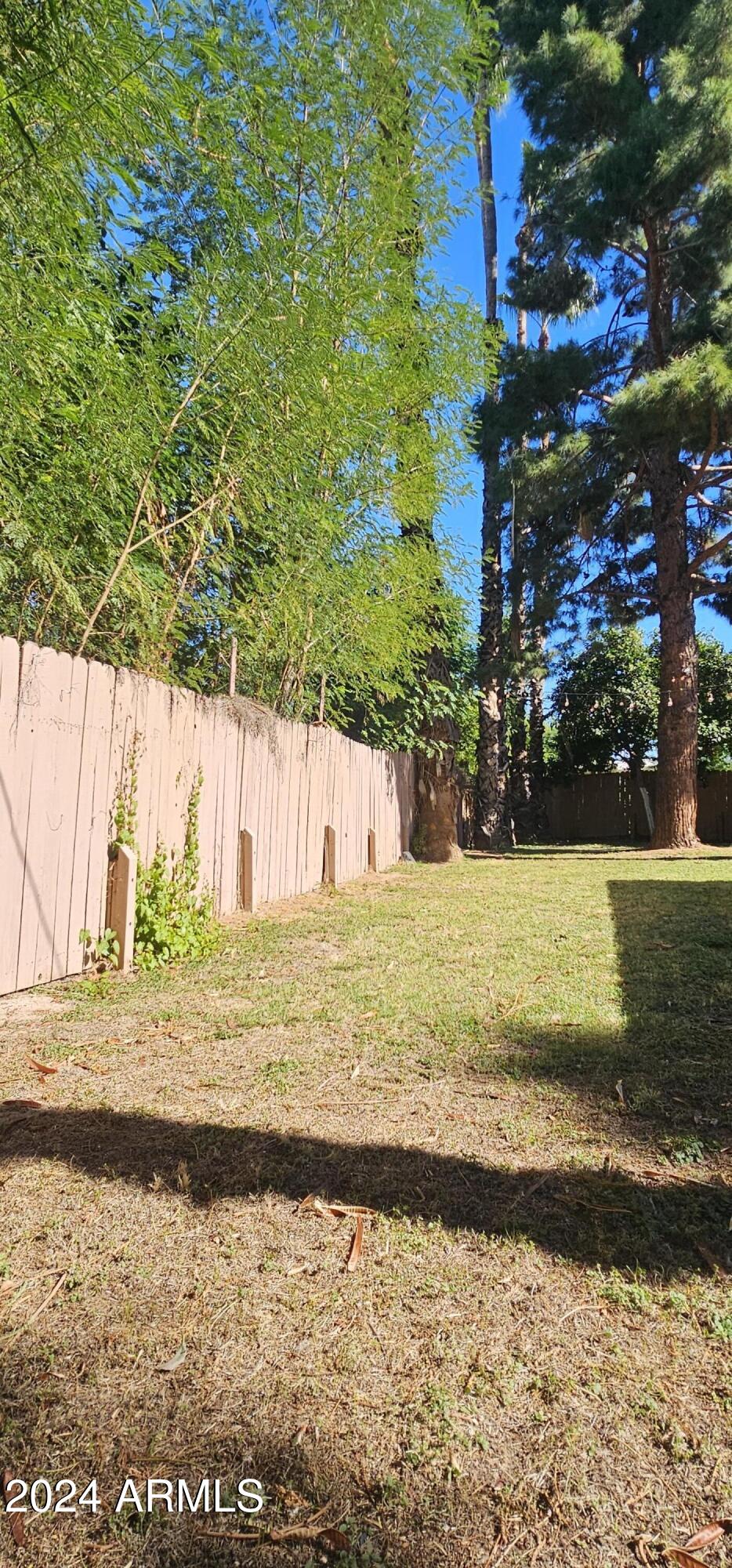 1320 E COOLIDGE Street