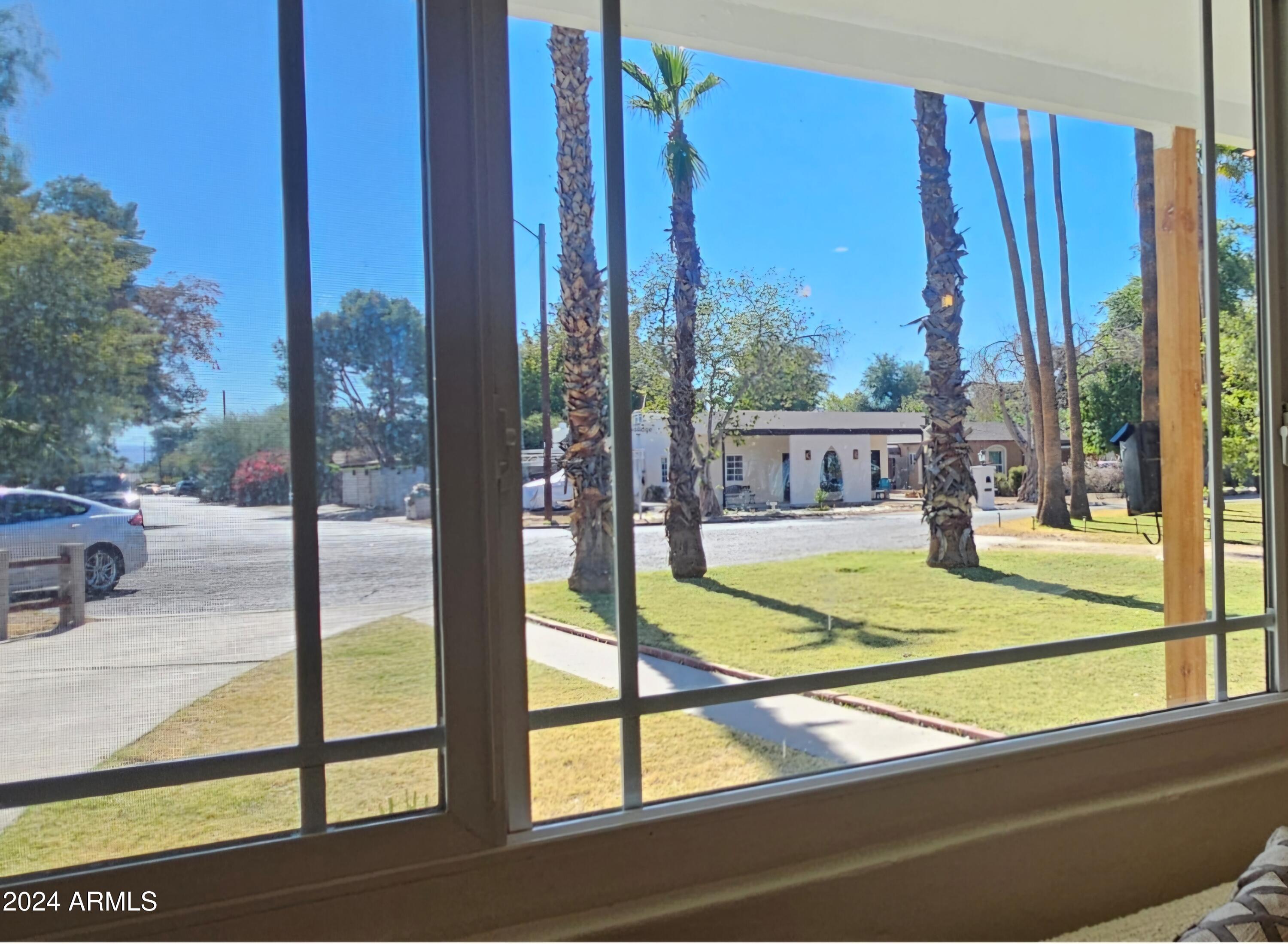 1320 E COOLIDGE Street