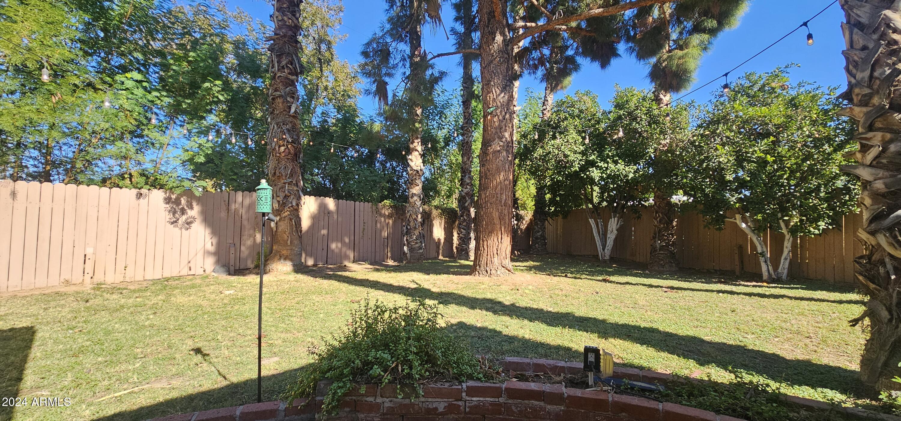 1320 E COOLIDGE Street