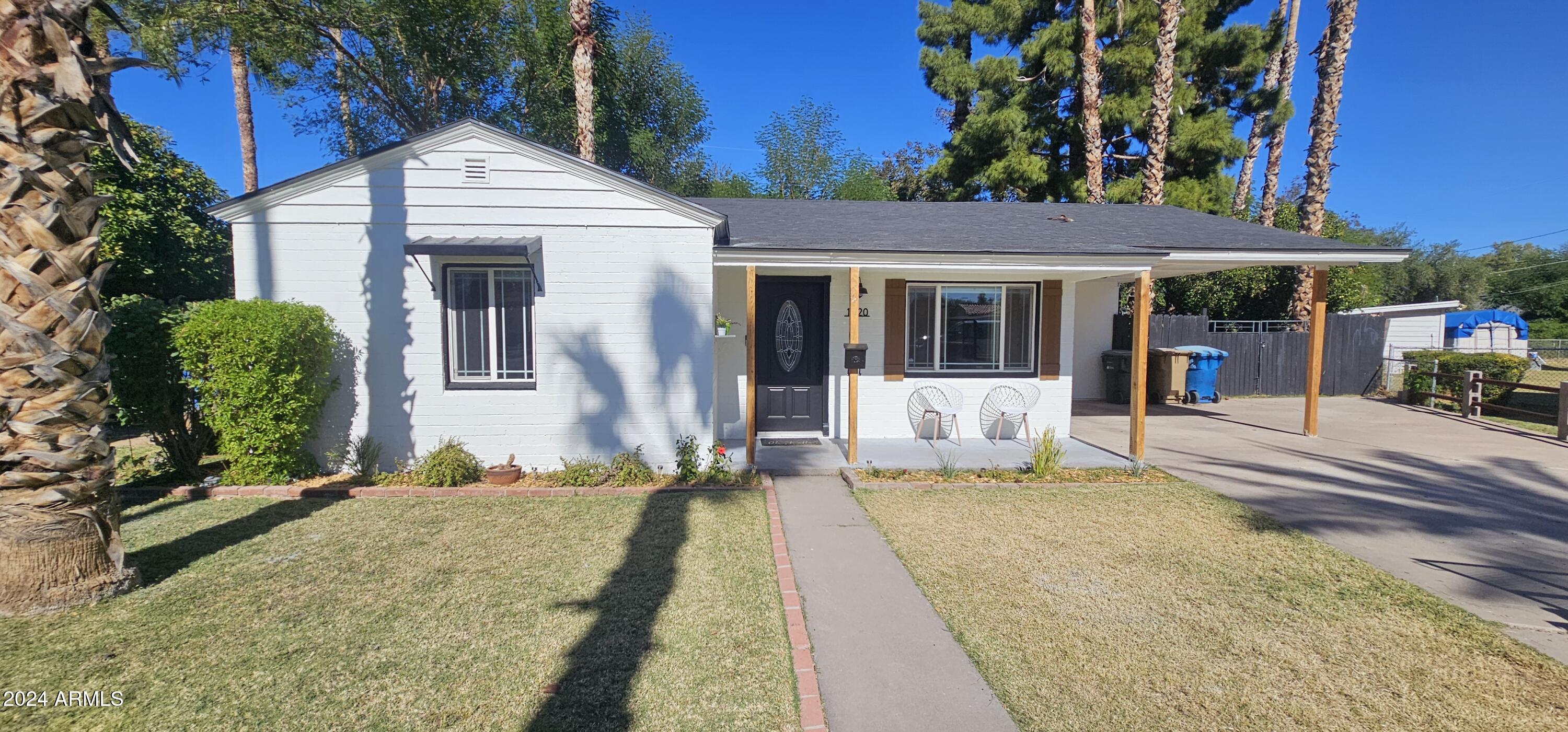 1320 E COOLIDGE Street