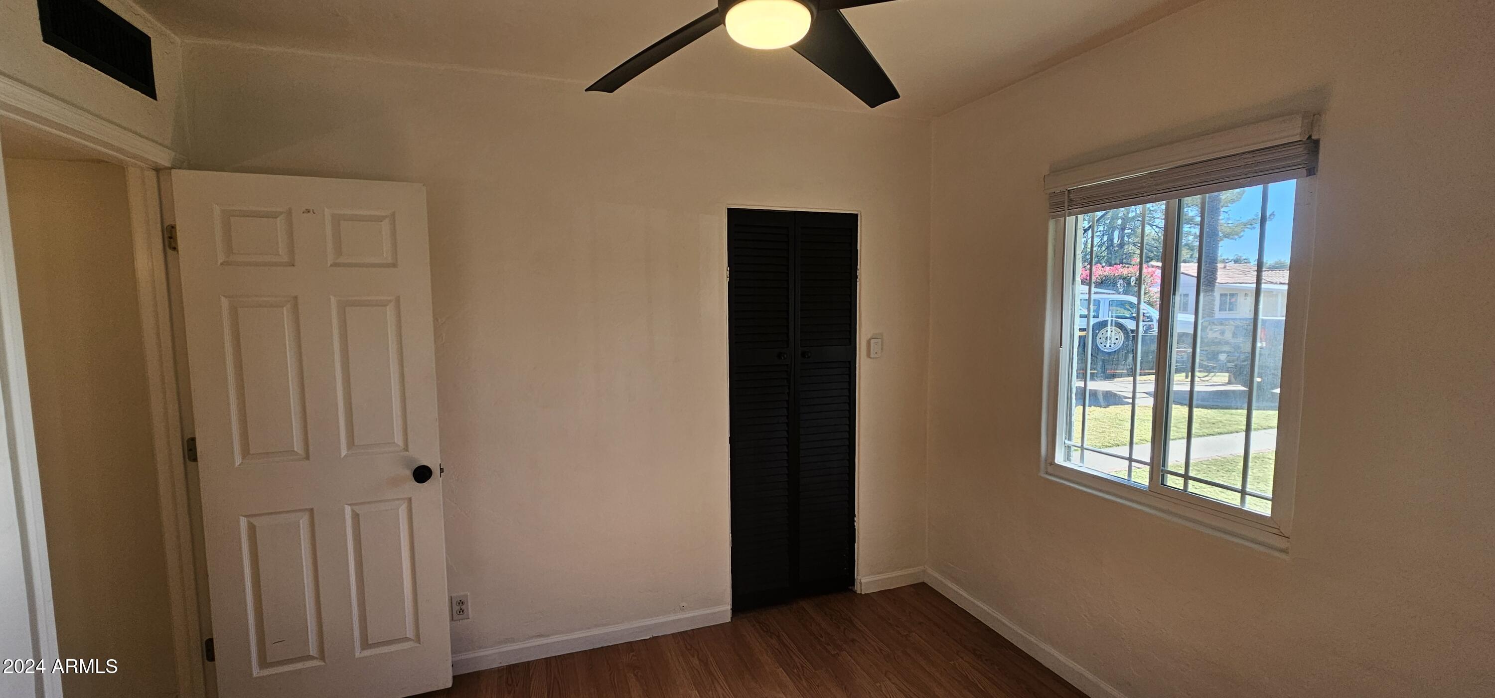 1320 E COOLIDGE Street