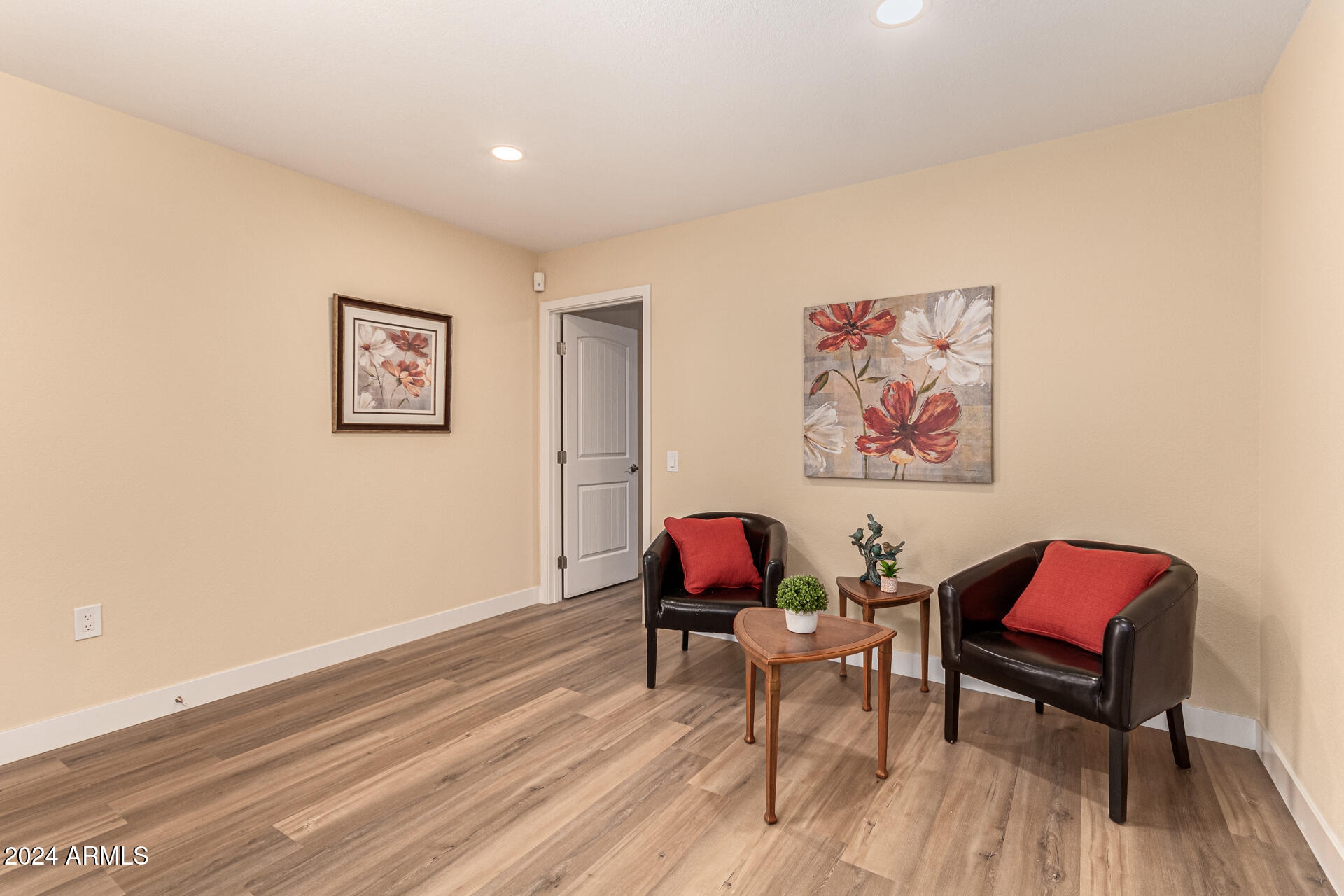 16213 N DESERT HOLLY Drive