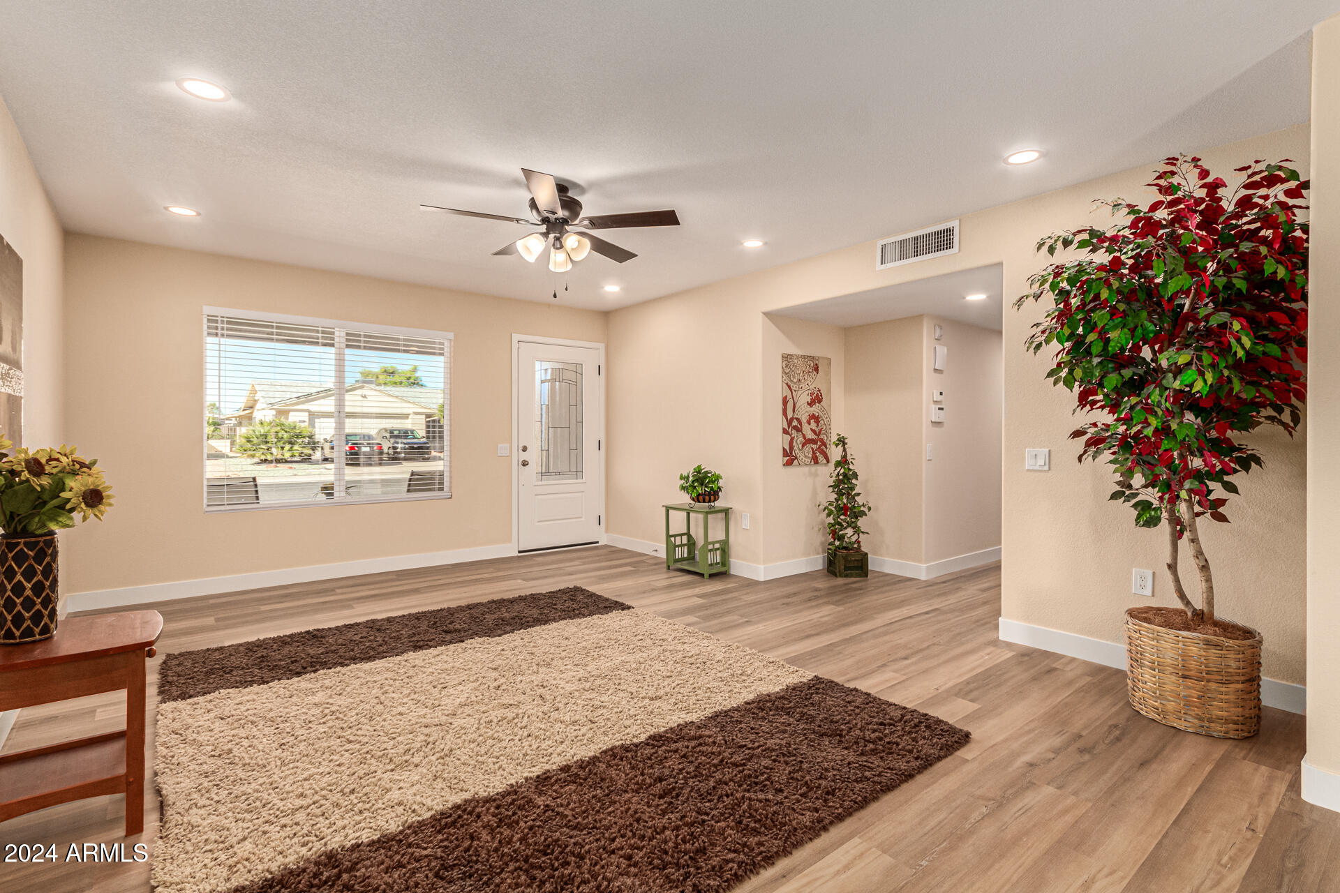 16213 N DESERT HOLLY Drive