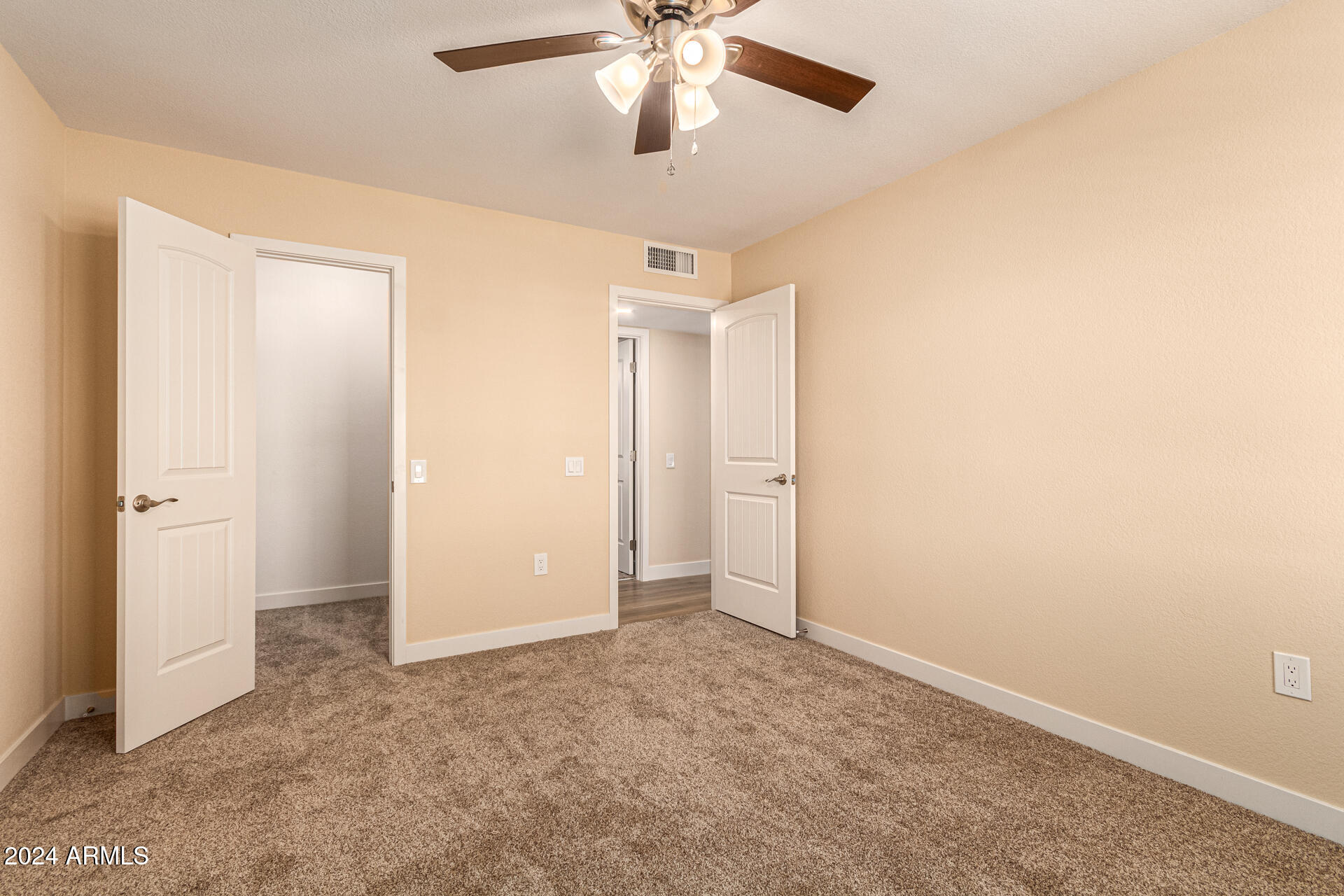 16213 N DESERT HOLLY Drive