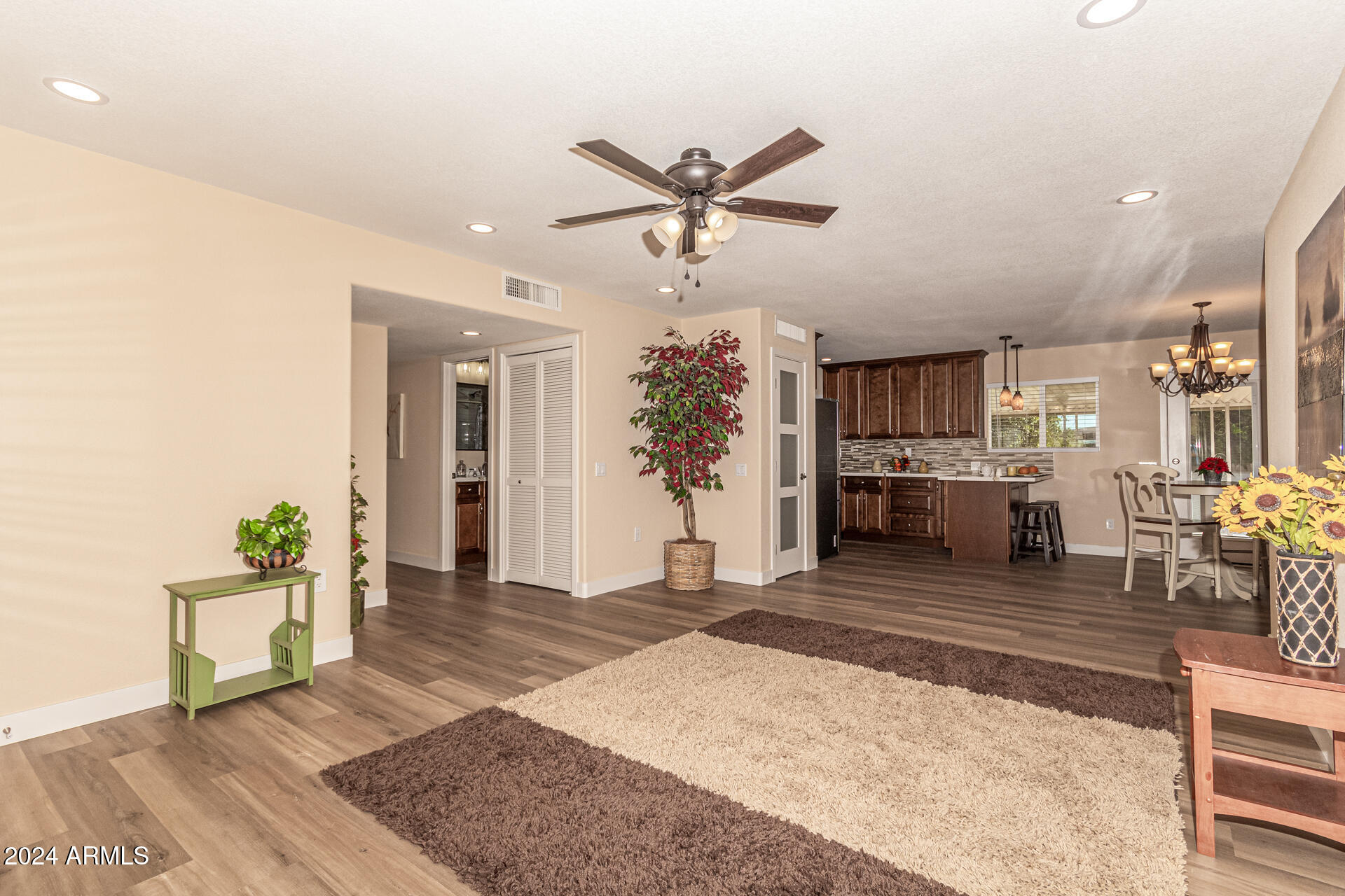 16213 N DESERT HOLLY Drive