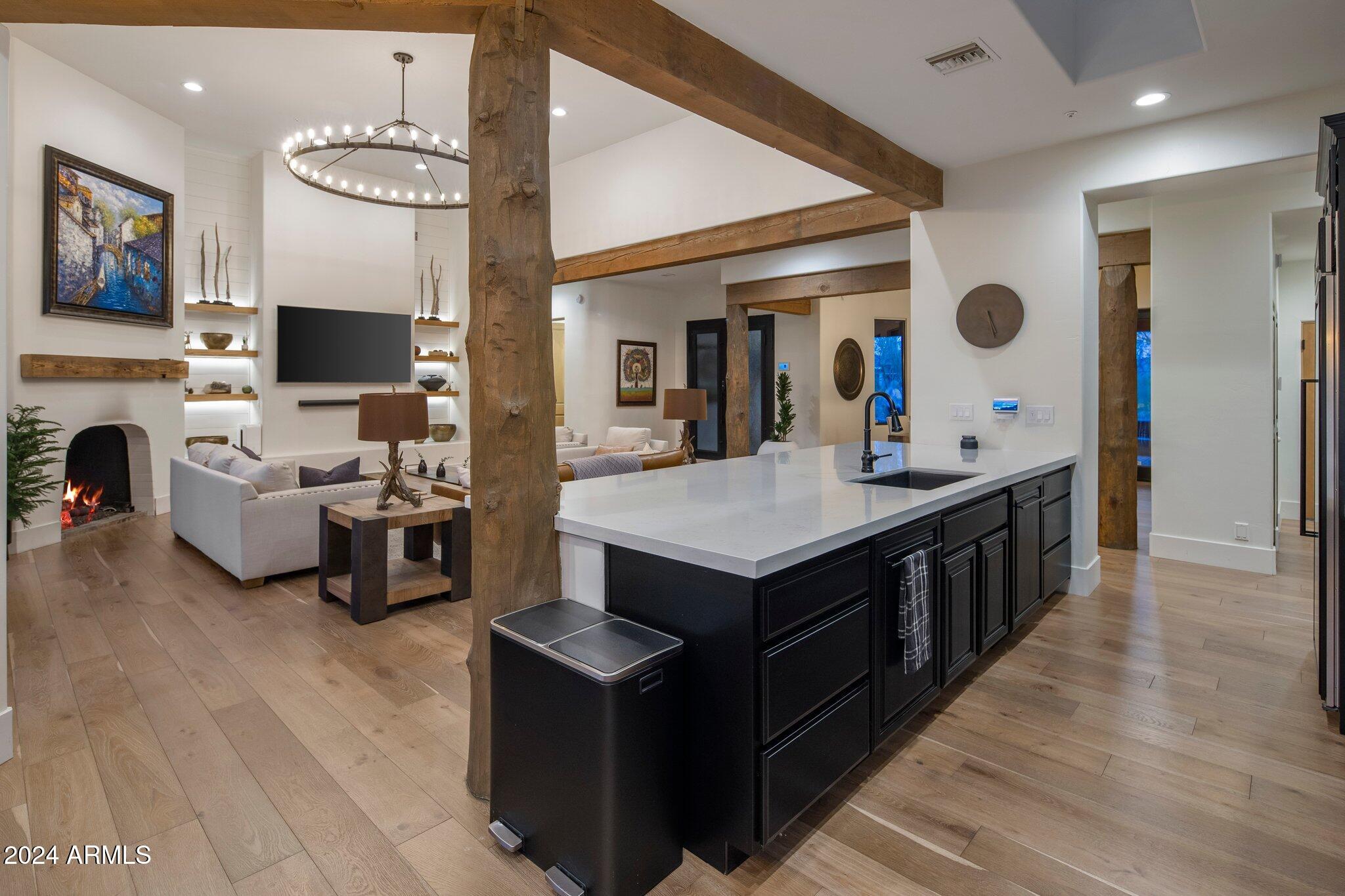 9422 E Diamond Rim Drive