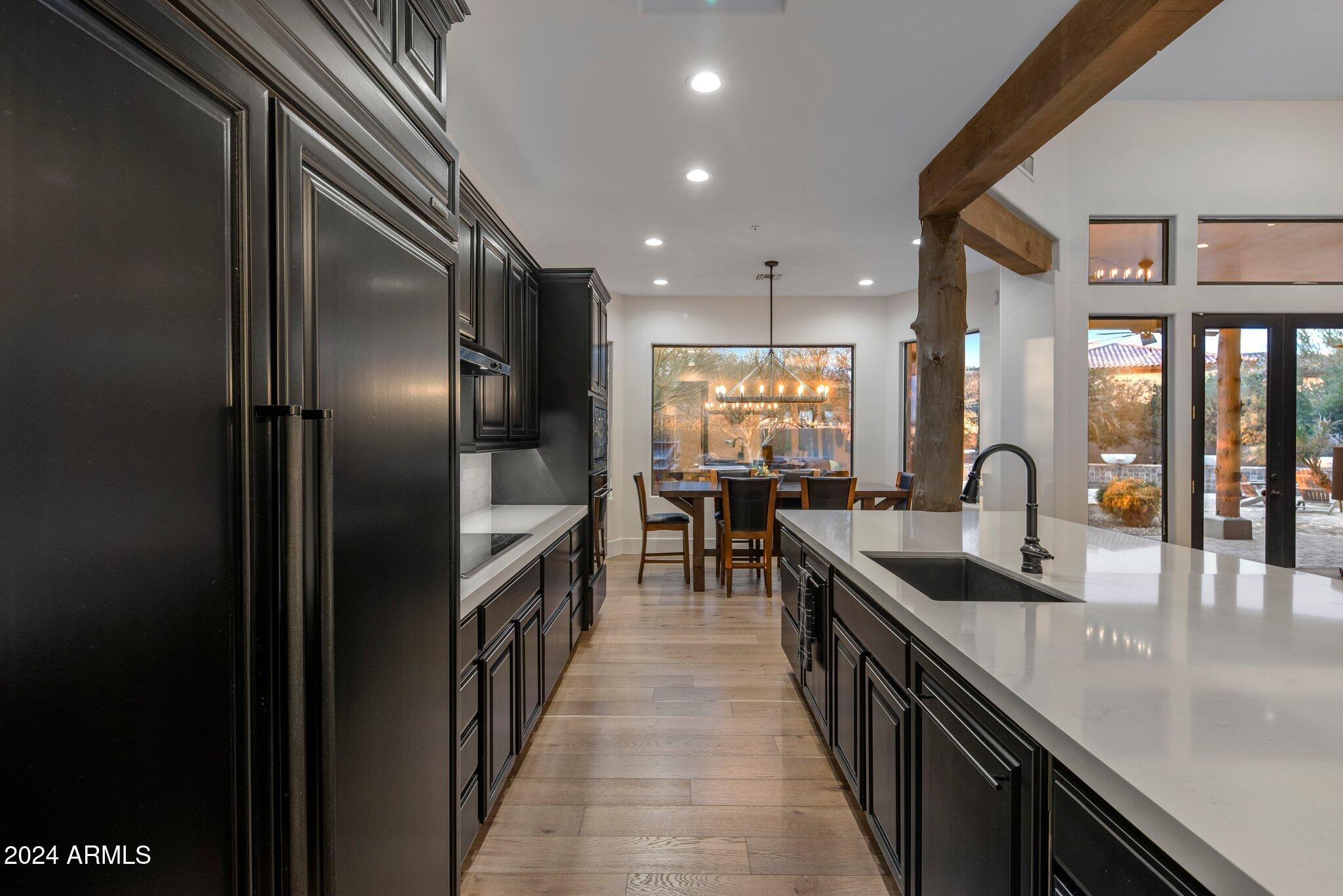 9422 E Diamond Rim Drive