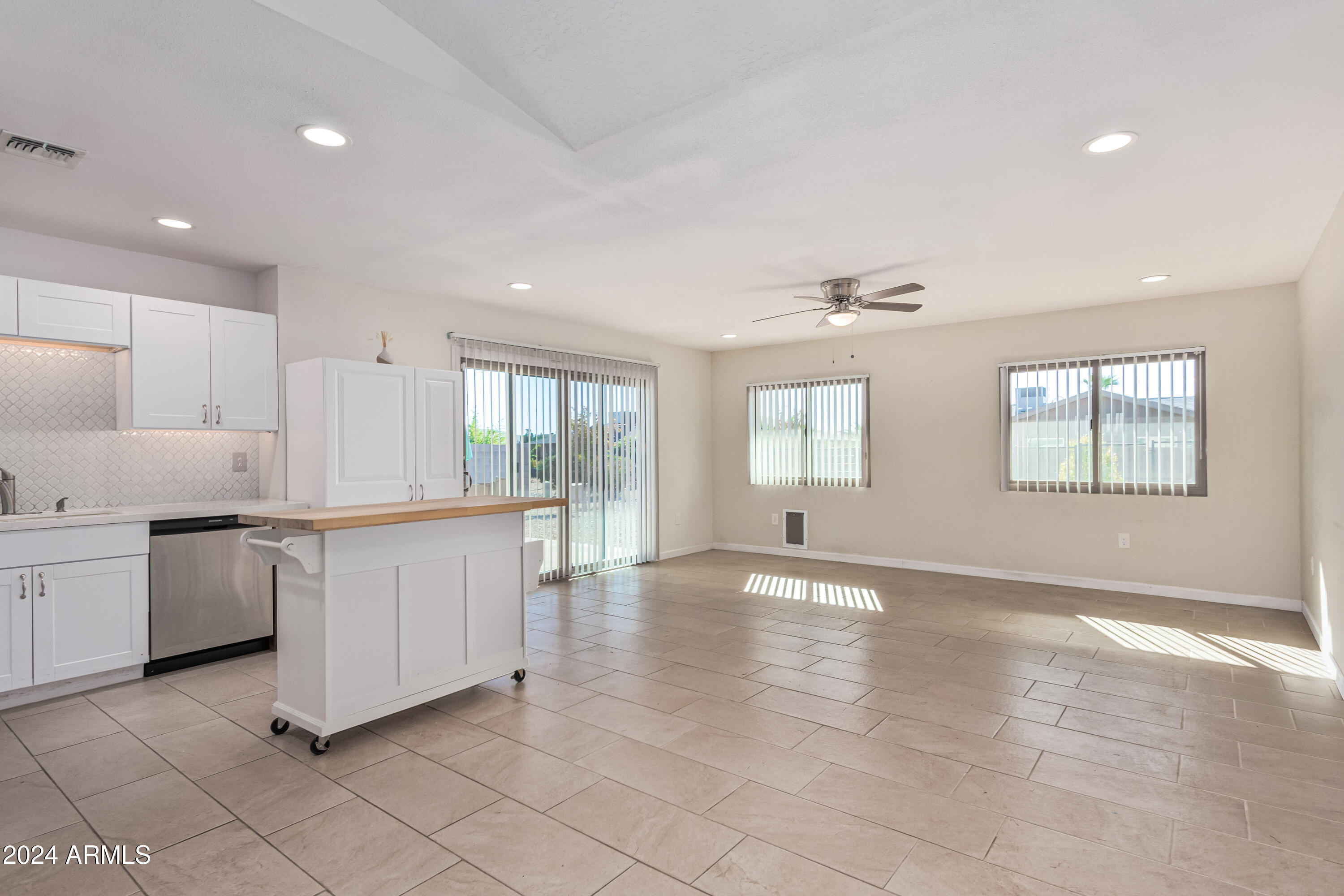 12739 W BEECHWOOD Drive
