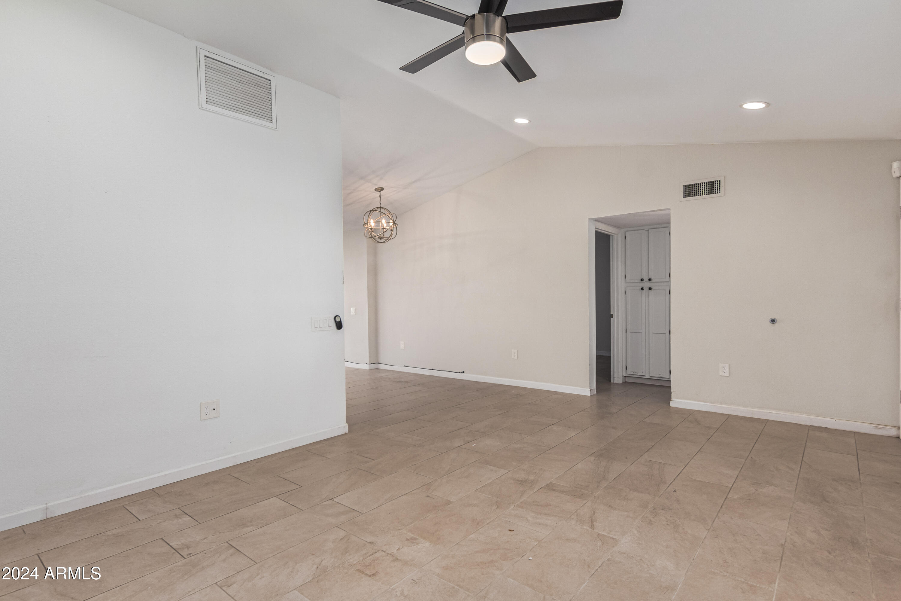 12739 W BEECHWOOD Drive