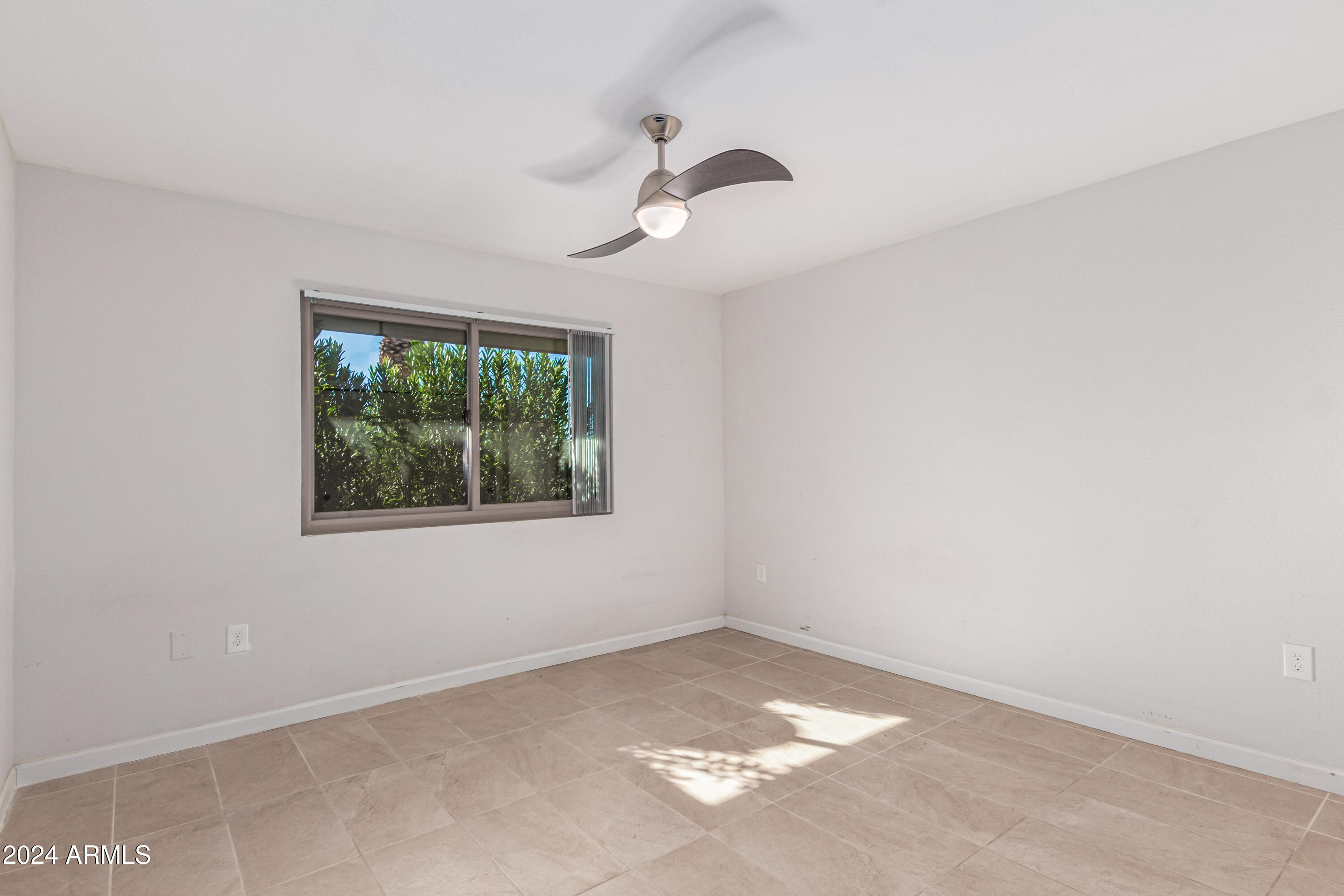 12739 W BEECHWOOD Drive