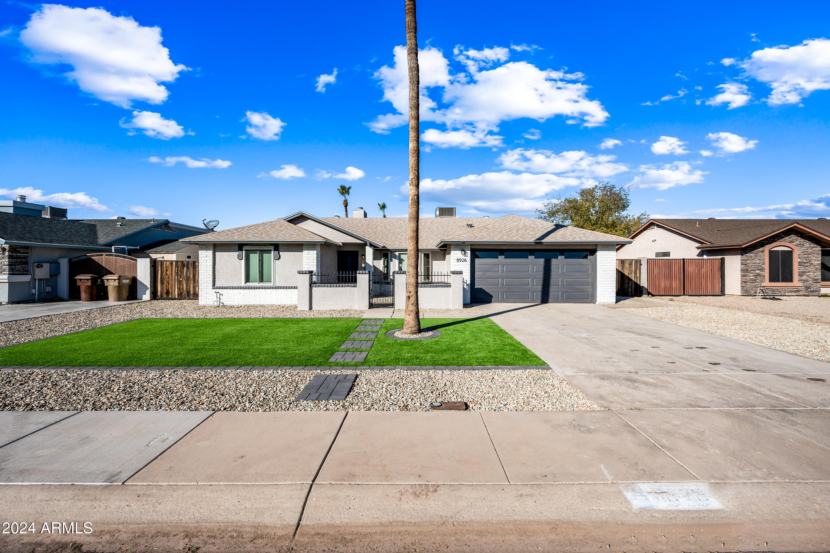 8926 W EL CAMINITO Drive