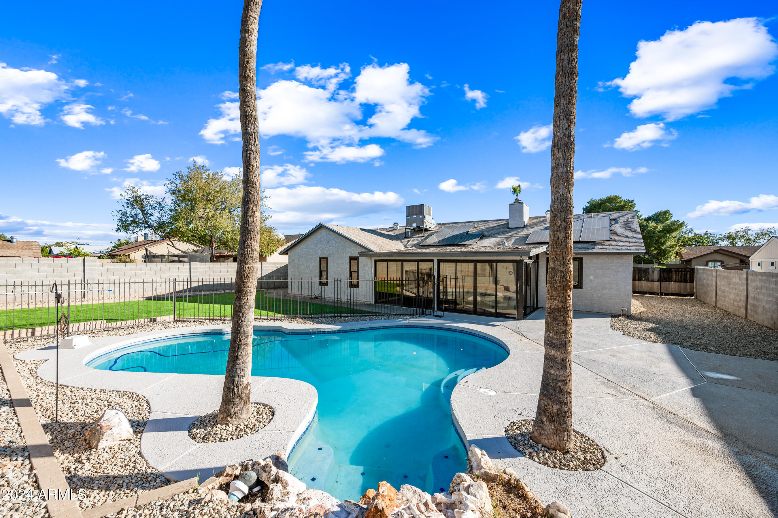 8926 W EL CAMINITO Drive