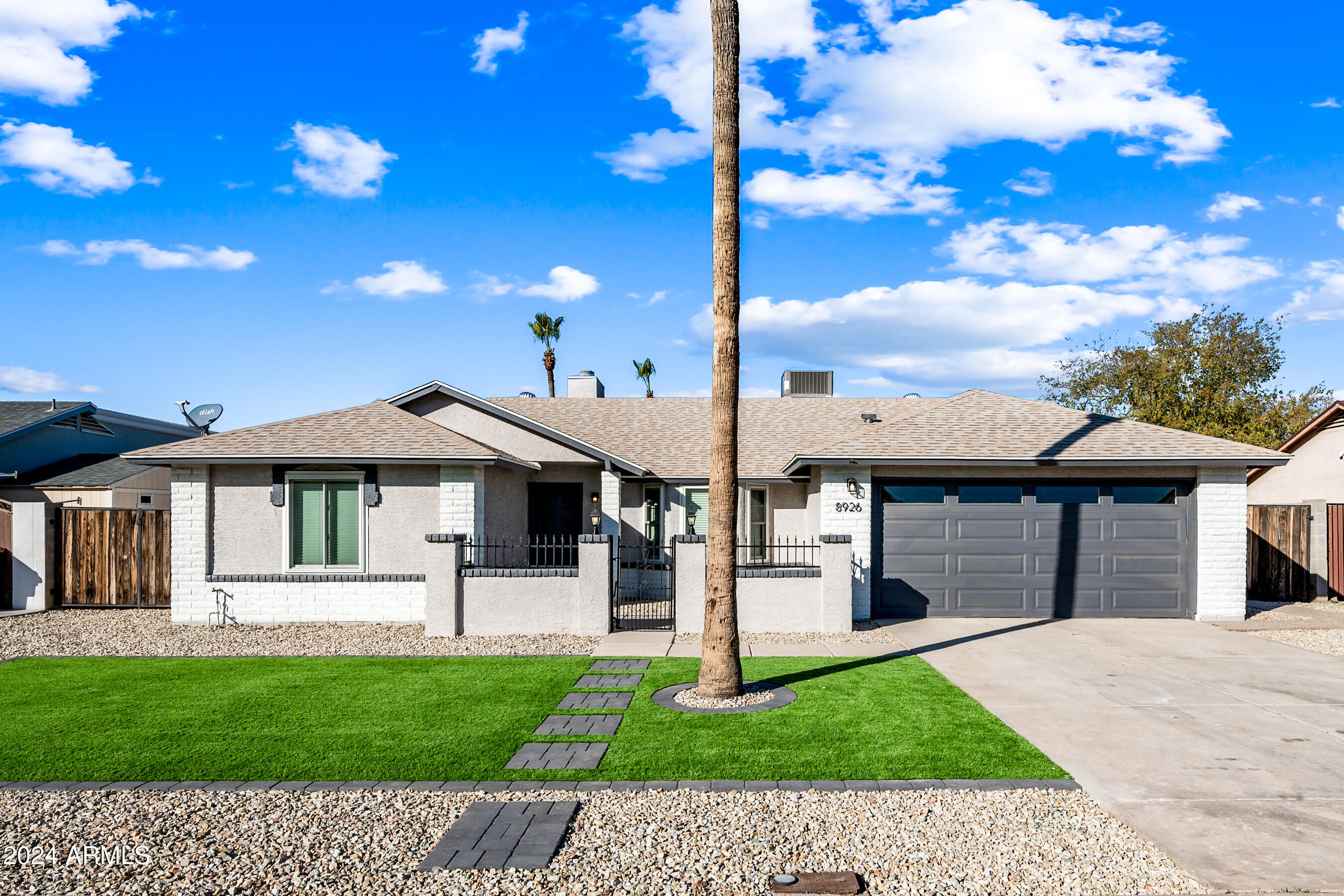 8926 W EL CAMINITO Drive