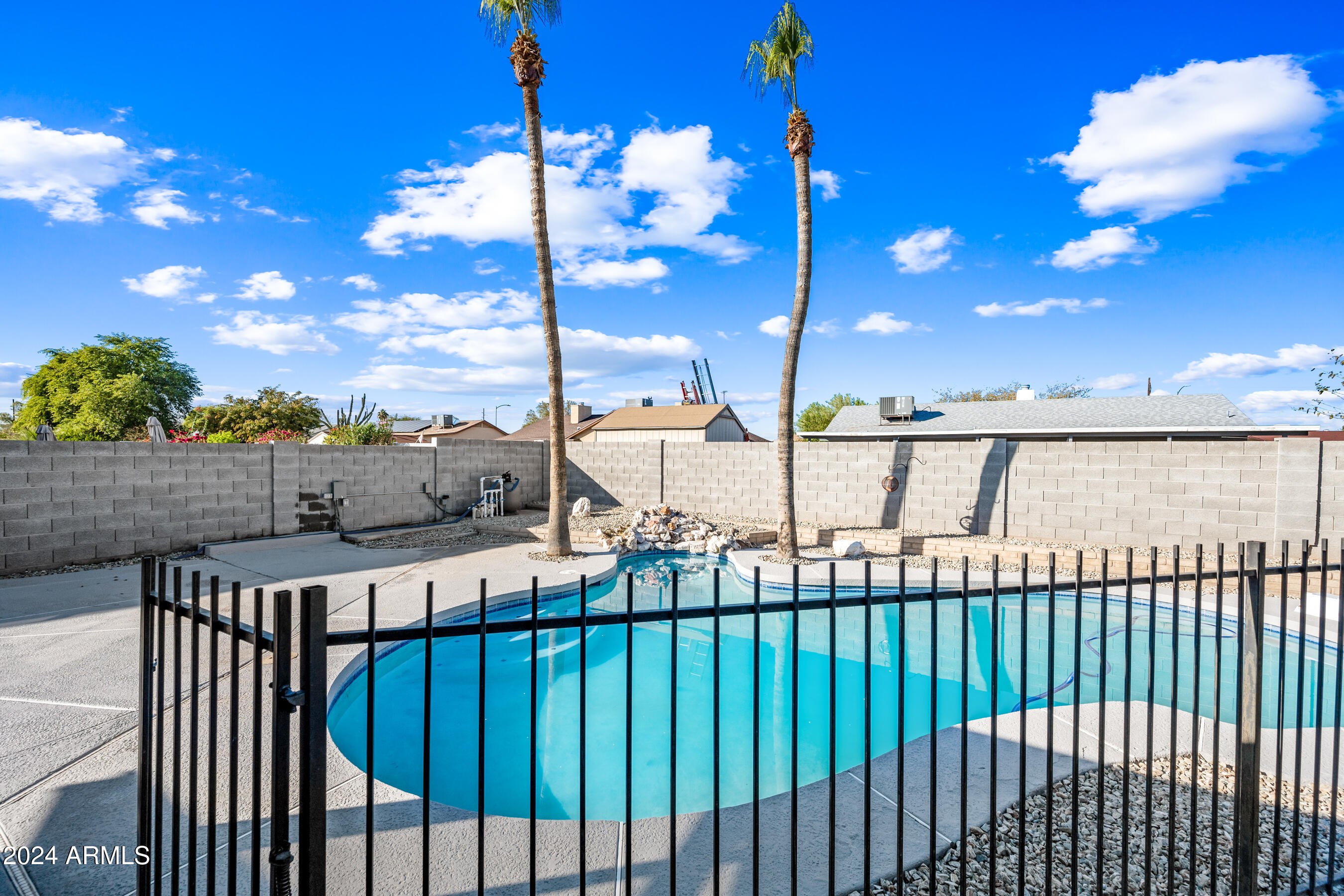 8926 W EL CAMINITO Drive