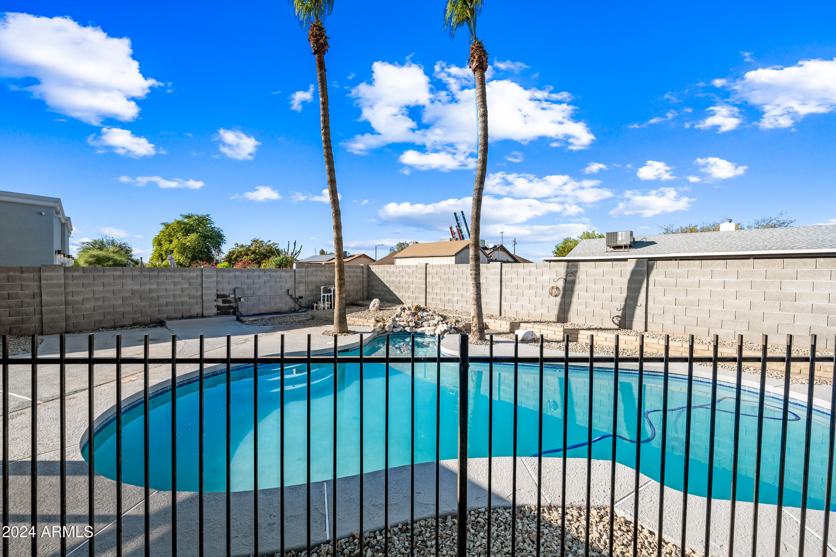 8926 W EL CAMINITO Drive