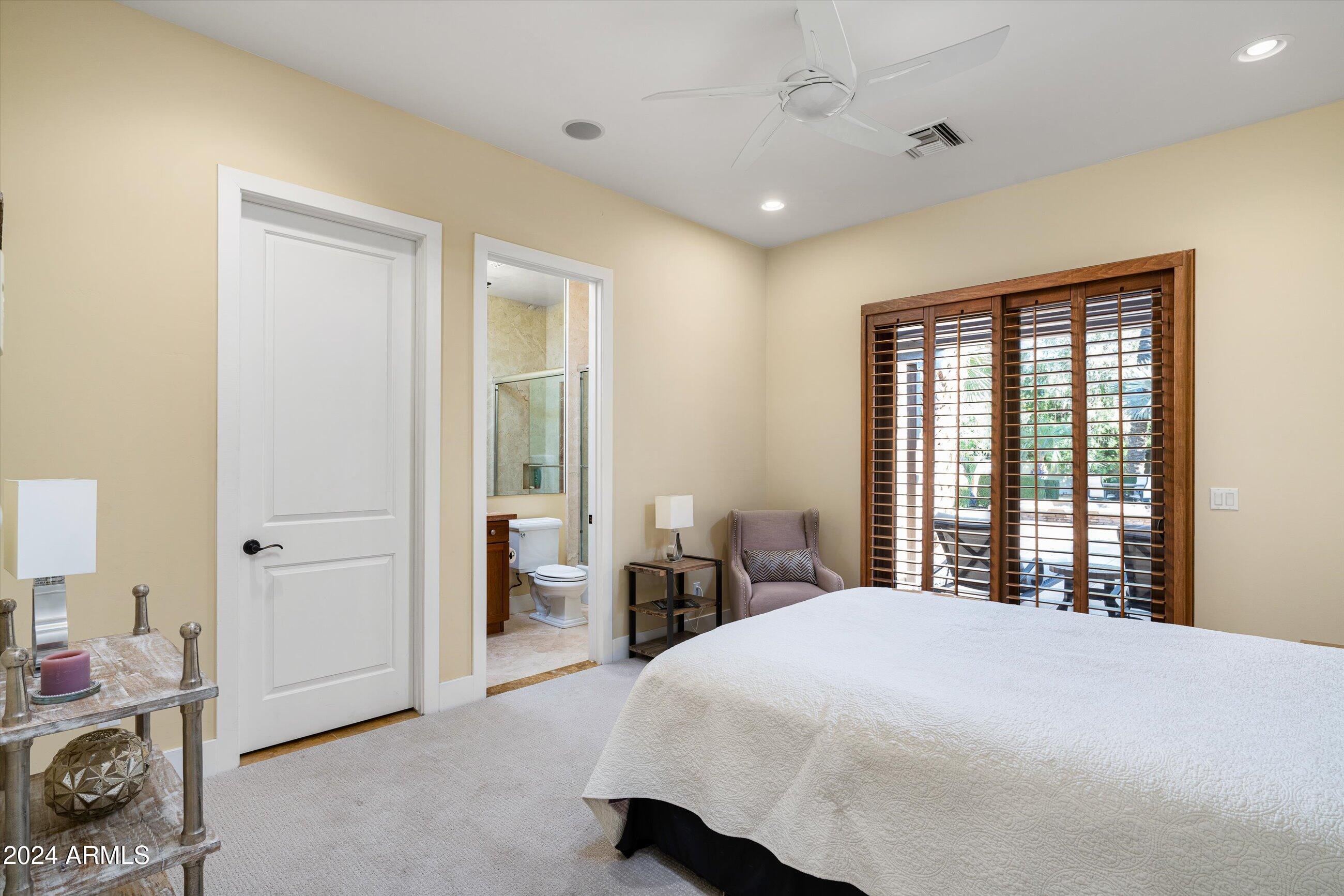 5311 E VIA LOS CABALLOS --