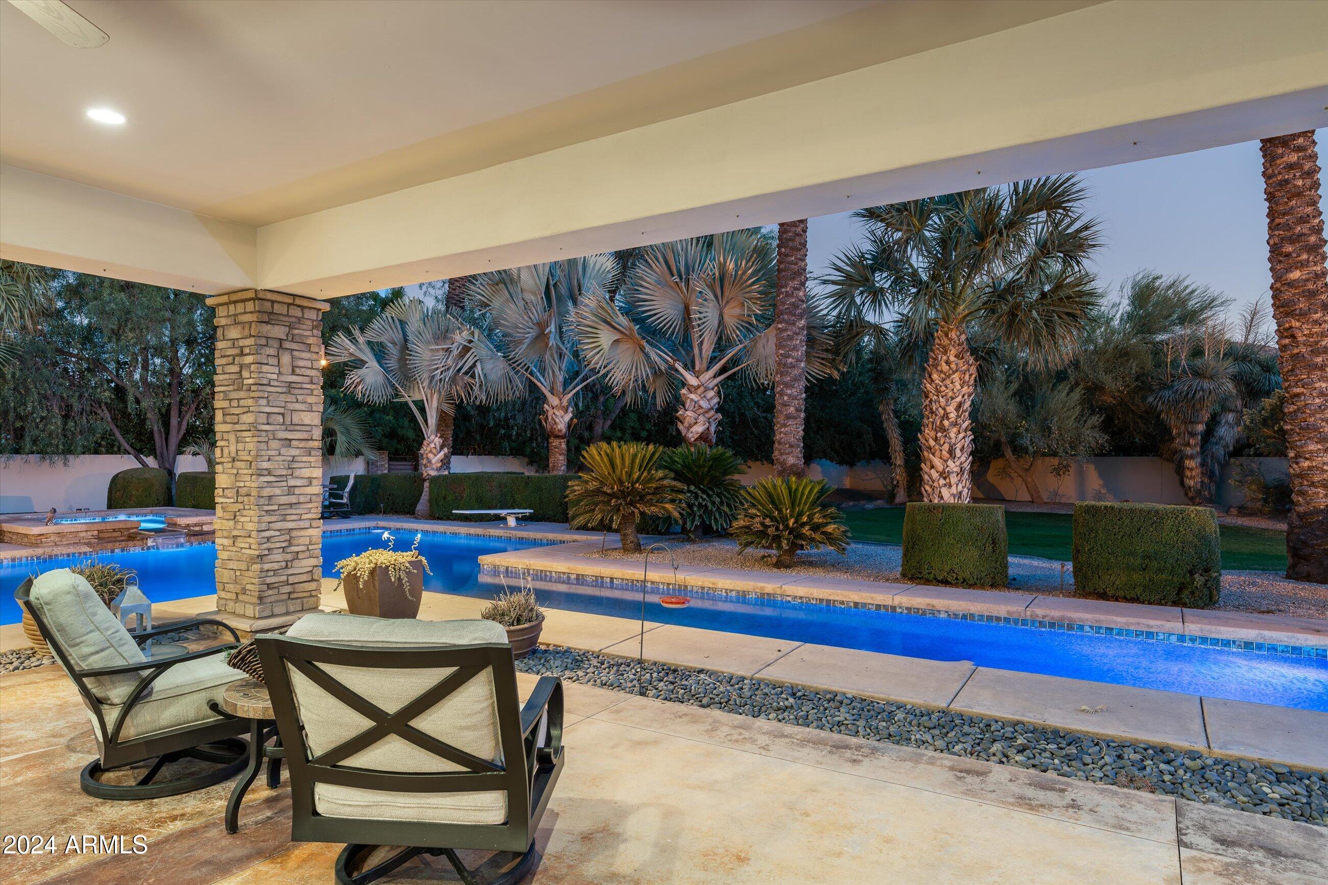 5311 E VIA LOS CABALLOS --