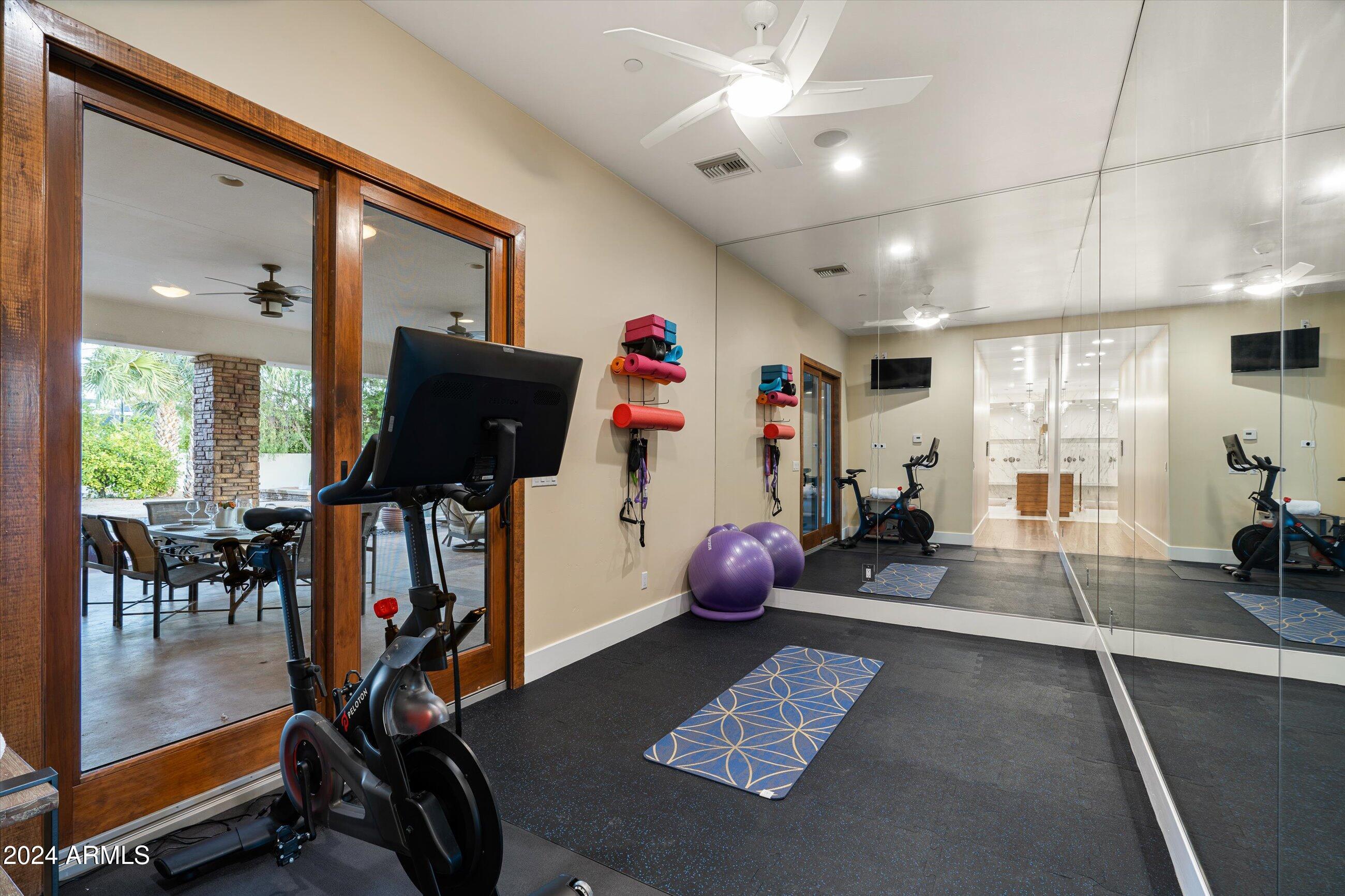 5311 E VIA LOS CABALLOS --