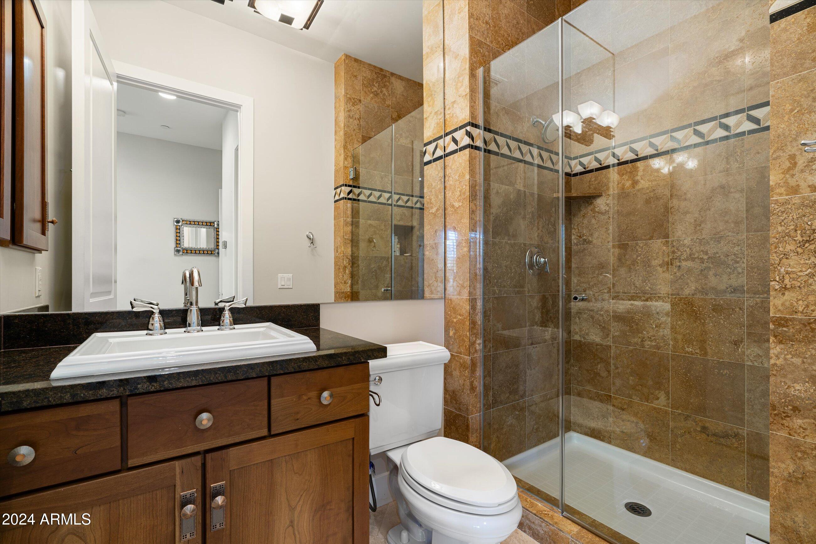 5311 E VIA LOS CABALLOS --