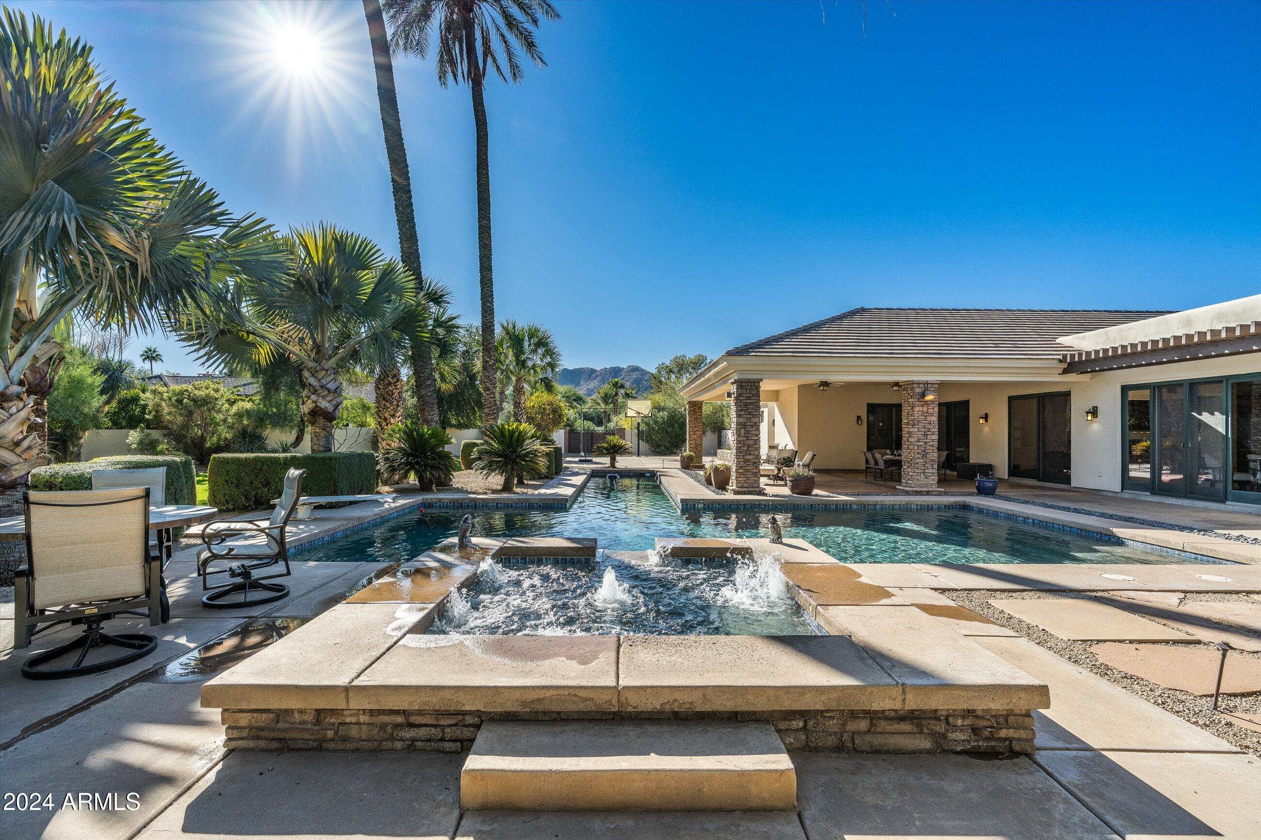 5311 E VIA LOS CABALLOS --