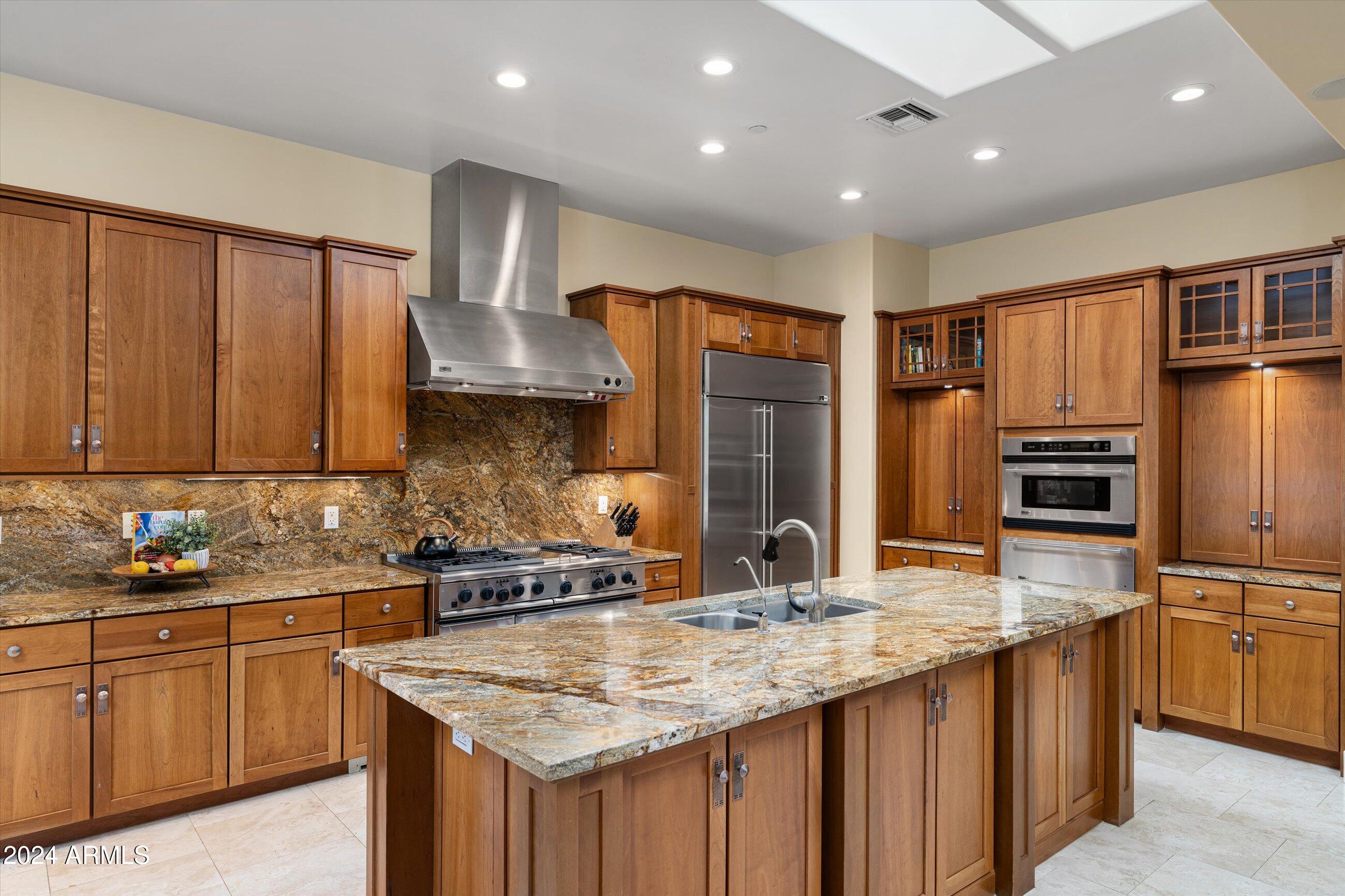 5311 E VIA LOS CABALLOS --