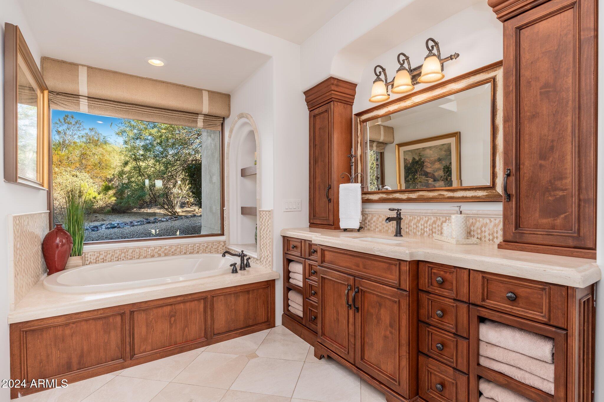 10652 E YEARLING Drive, Scottsdale