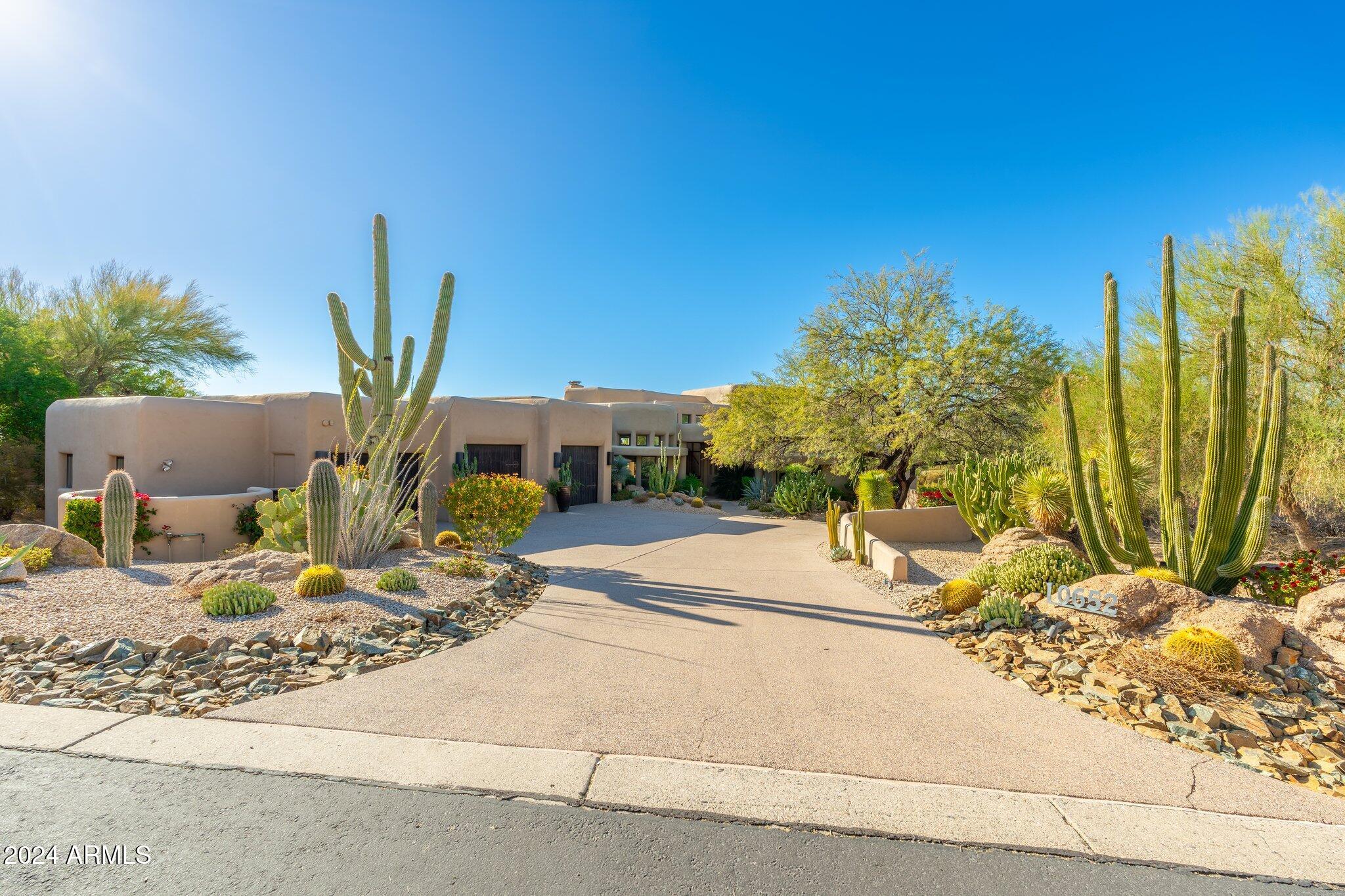 10652 E YEARLING Drive, Scottsdale