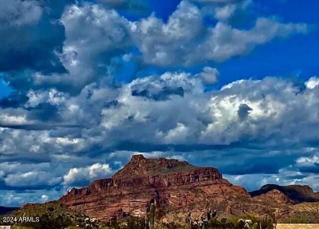 5738 E SIERRA MORENA Street