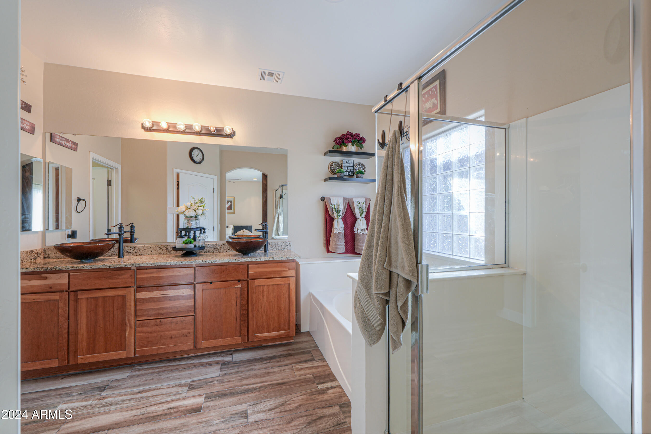 11543 E STARKEY Avenue