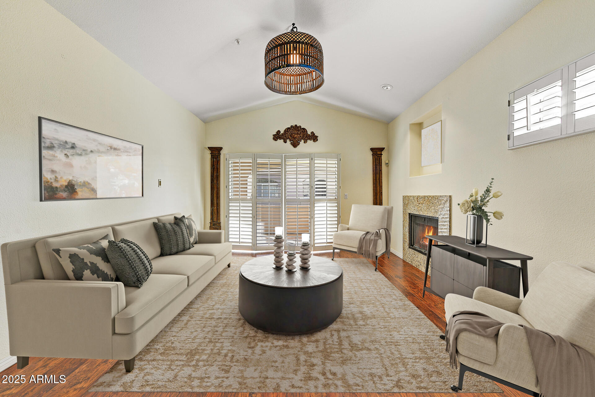 8653 E ROYAL PALM Road 2005