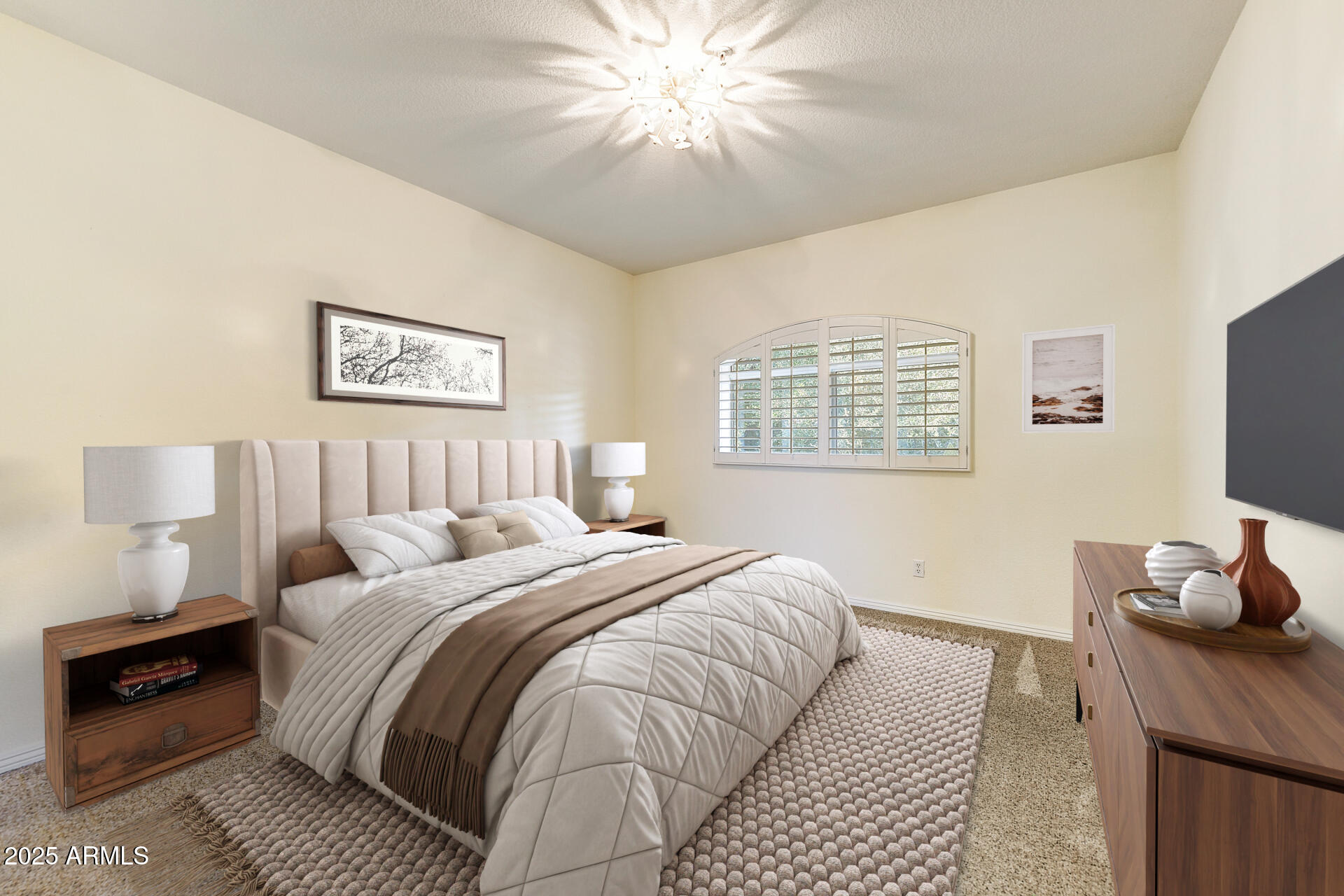 8653 E ROYAL PALM Road 2005