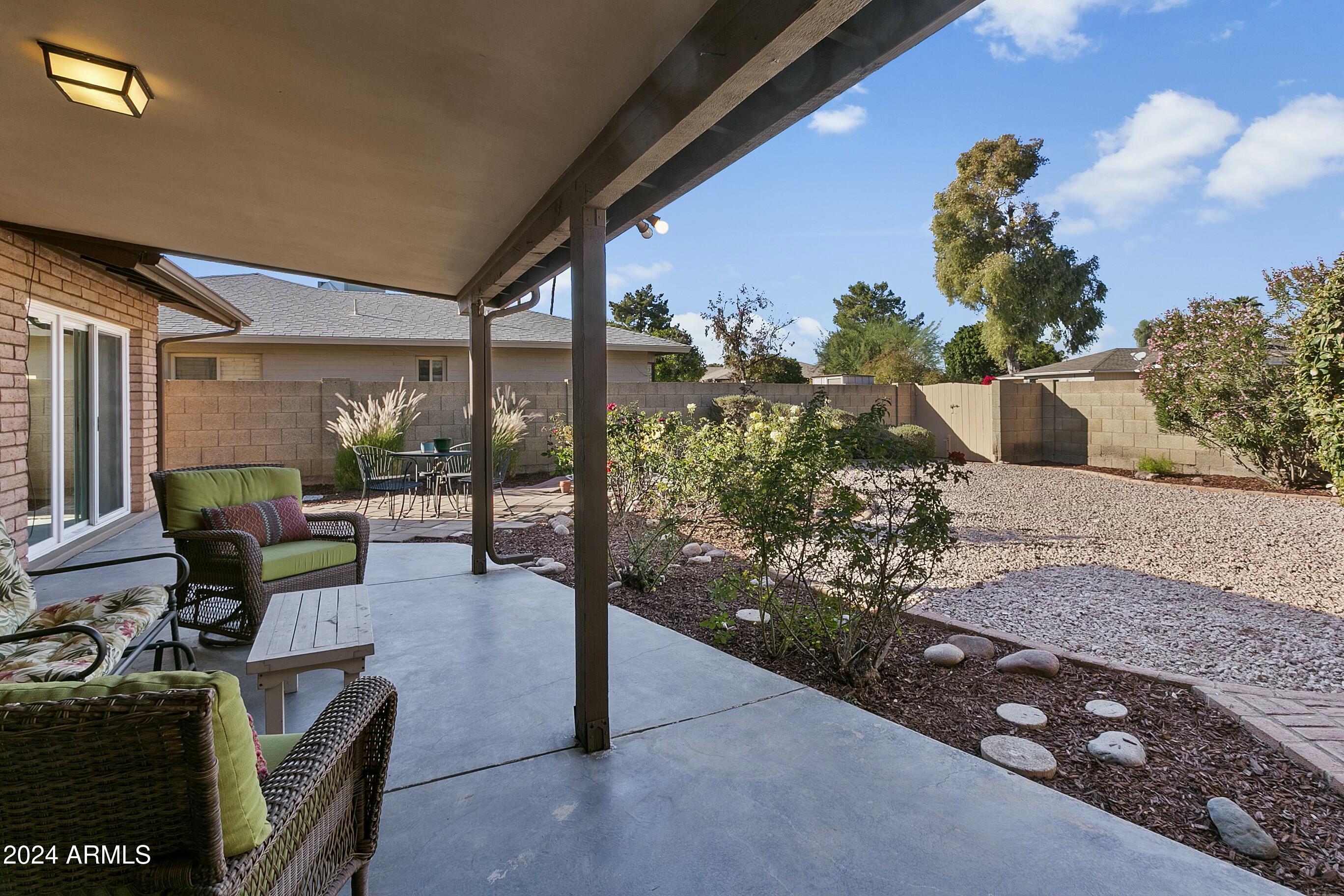 954 E Westchester Drive