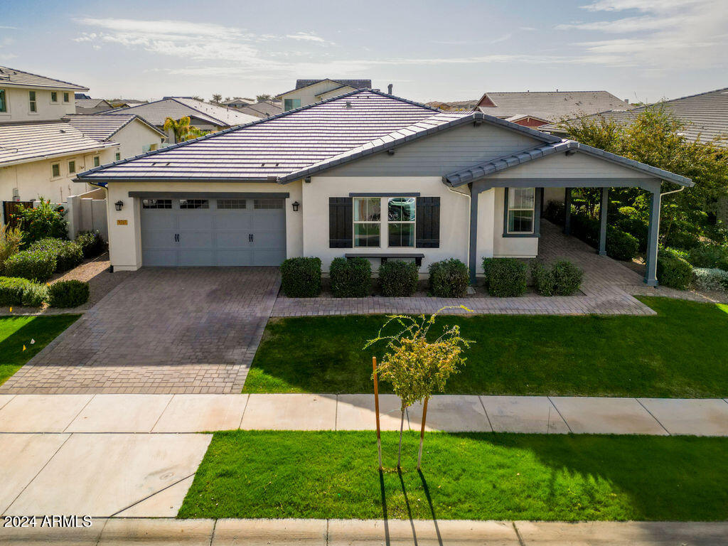 3717 E APPALOOSA Road