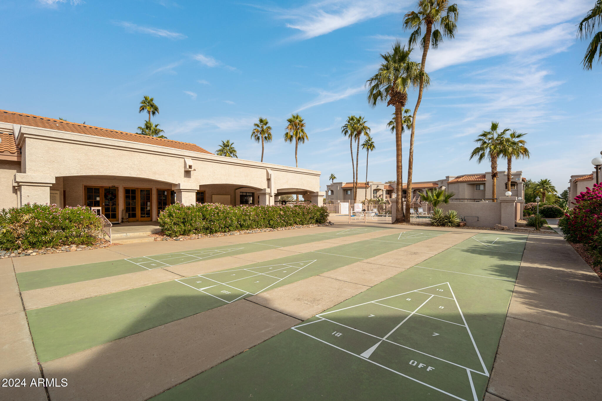 9151 W GREENWAY Road, 243