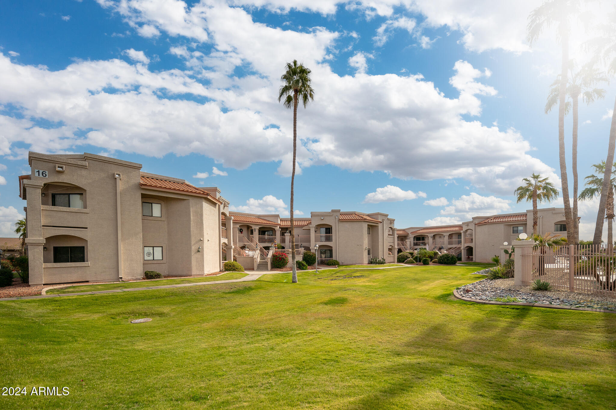 9151 W GREENWAY Road, 243