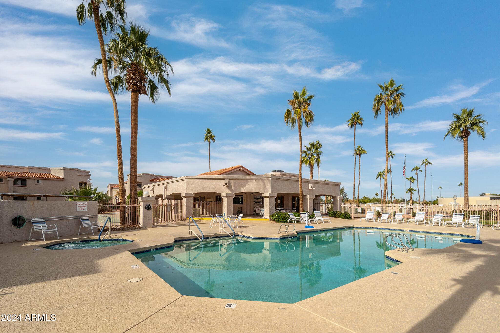 9151 W GREENWAY Road, 243