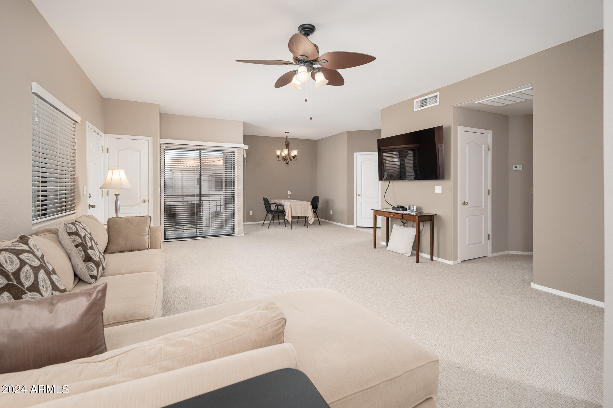 9151 W GREENWAY Road, 243