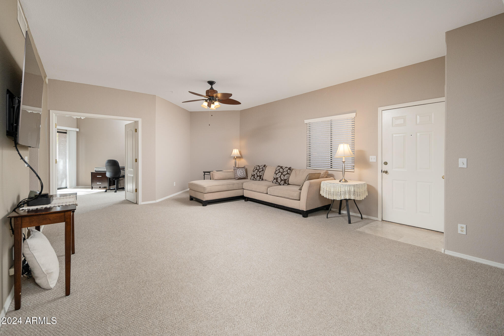 9151 W GREENWAY Road, 243