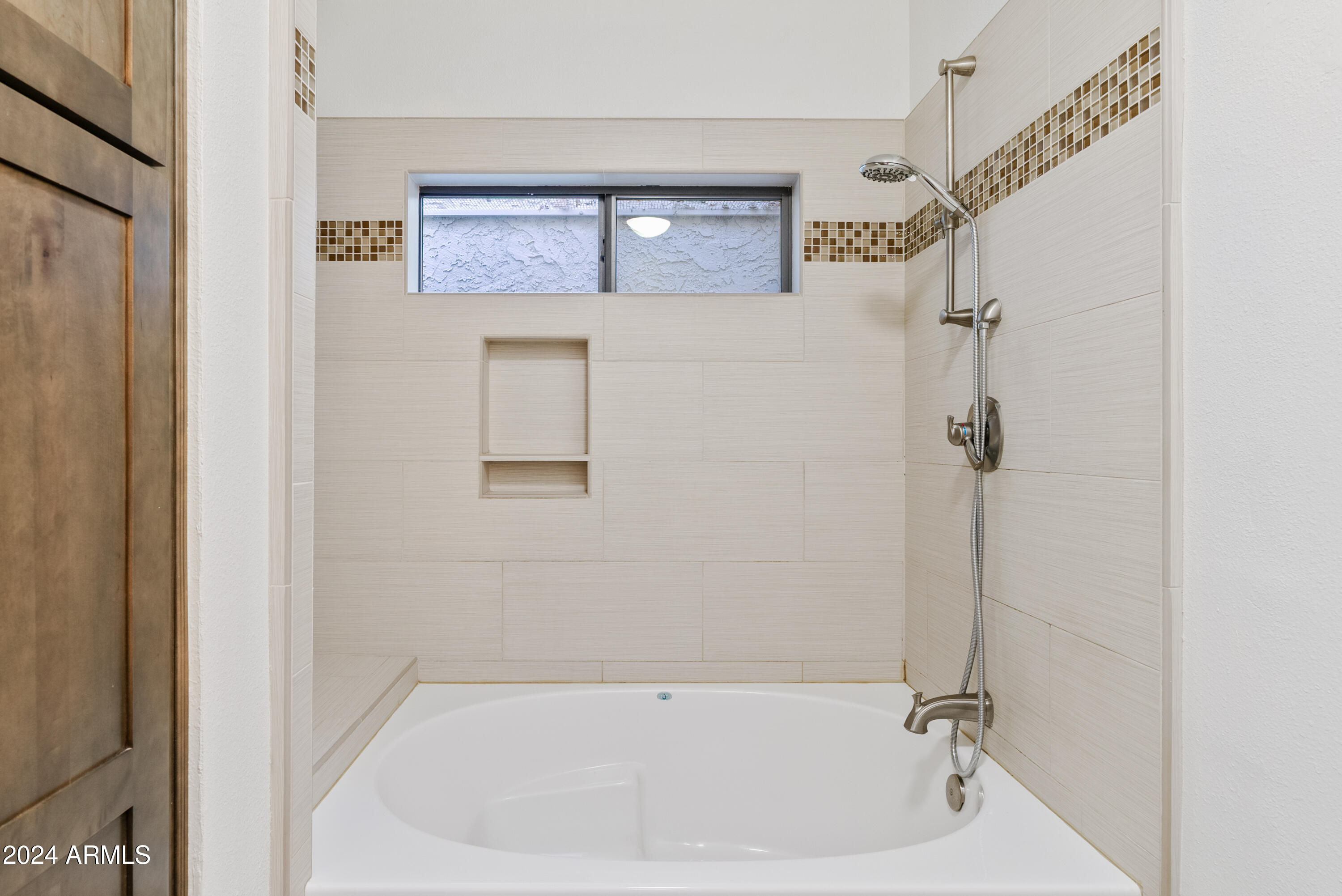 10624 N 7TH Place