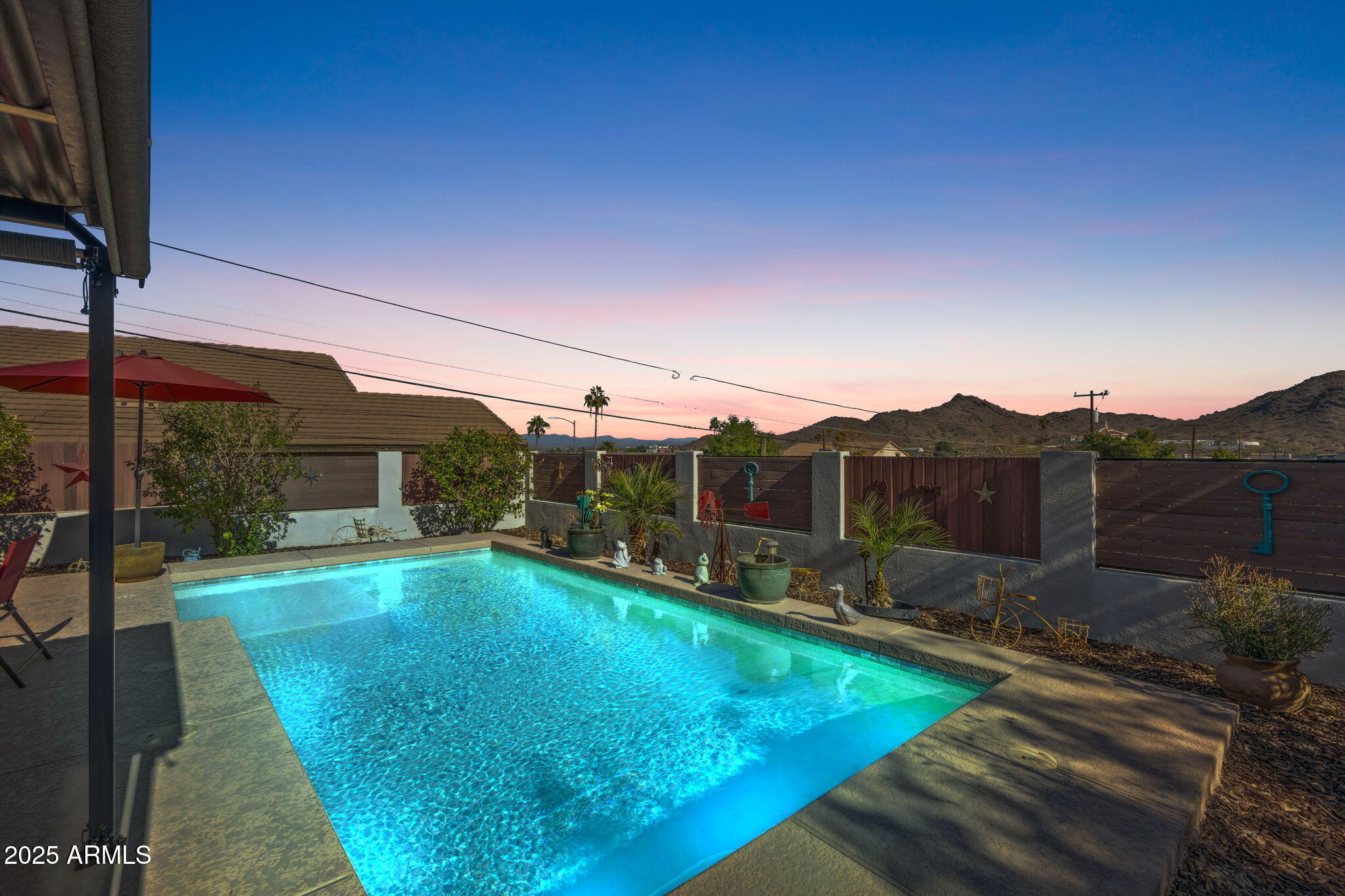 1840 E Avenida Del Oro
