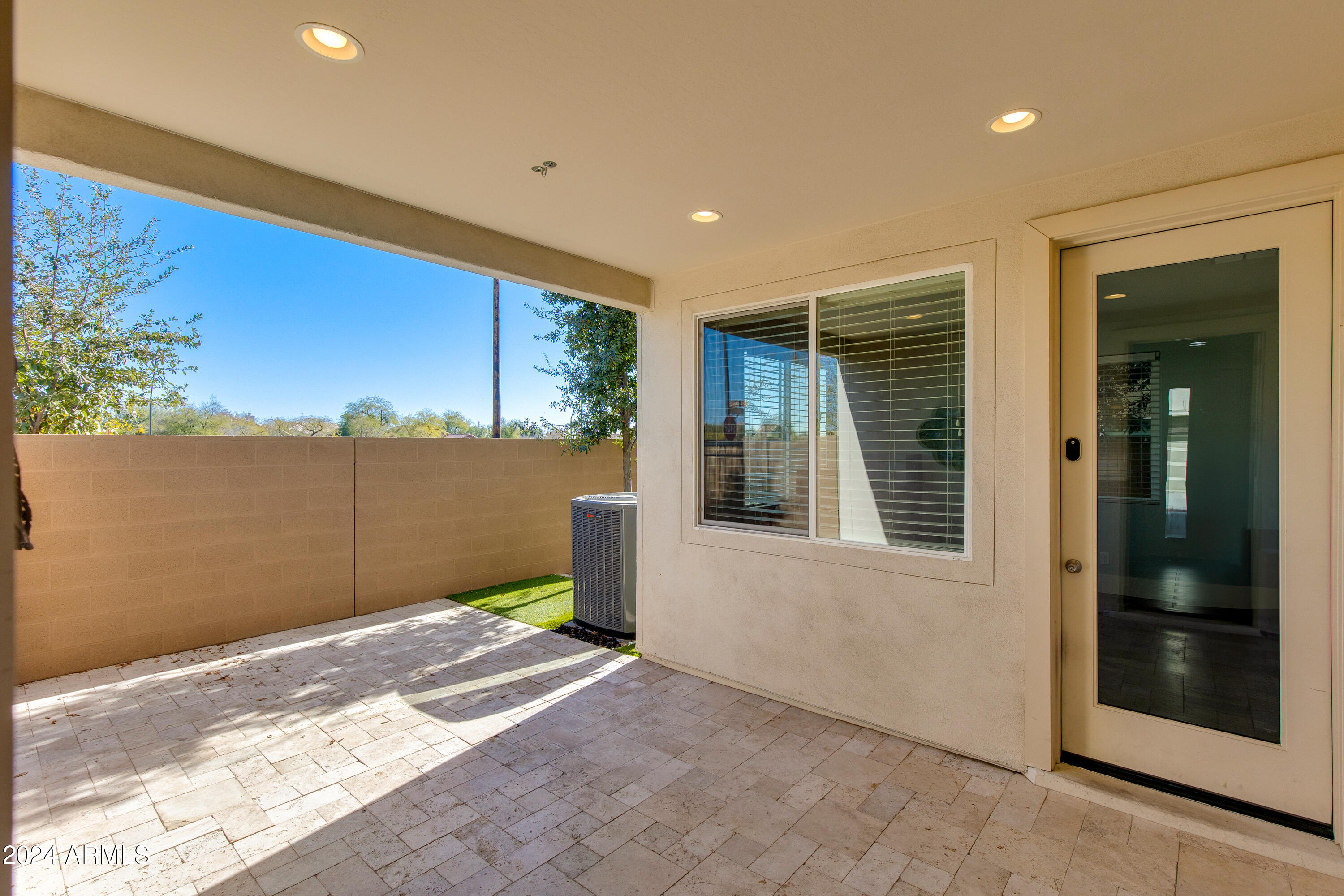 7031 W JASPER Drive
